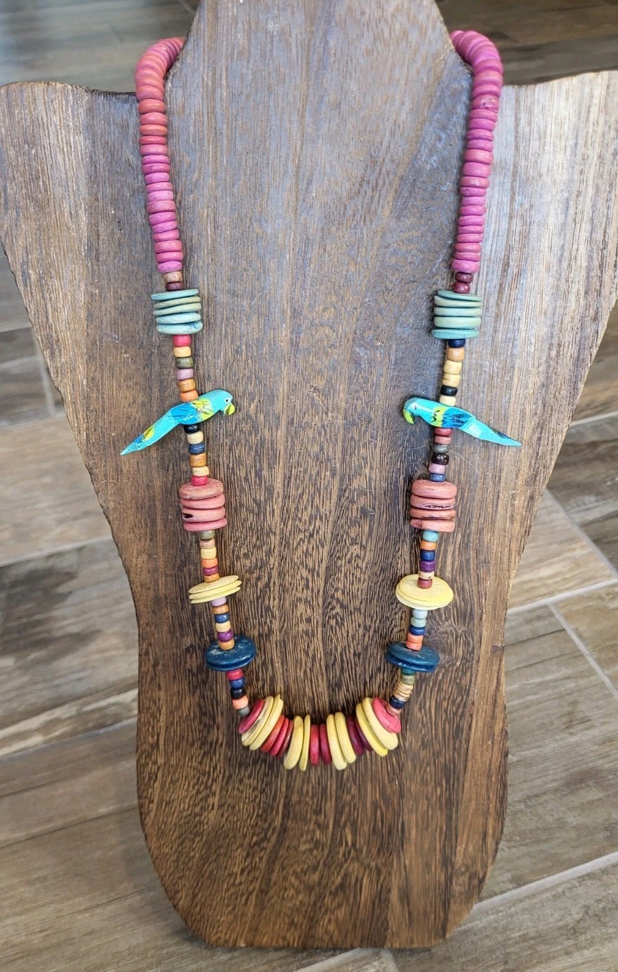 Vtg Rustic Beaded Parrot Detail Necklace & Earrings Set, Made in the Caribbean