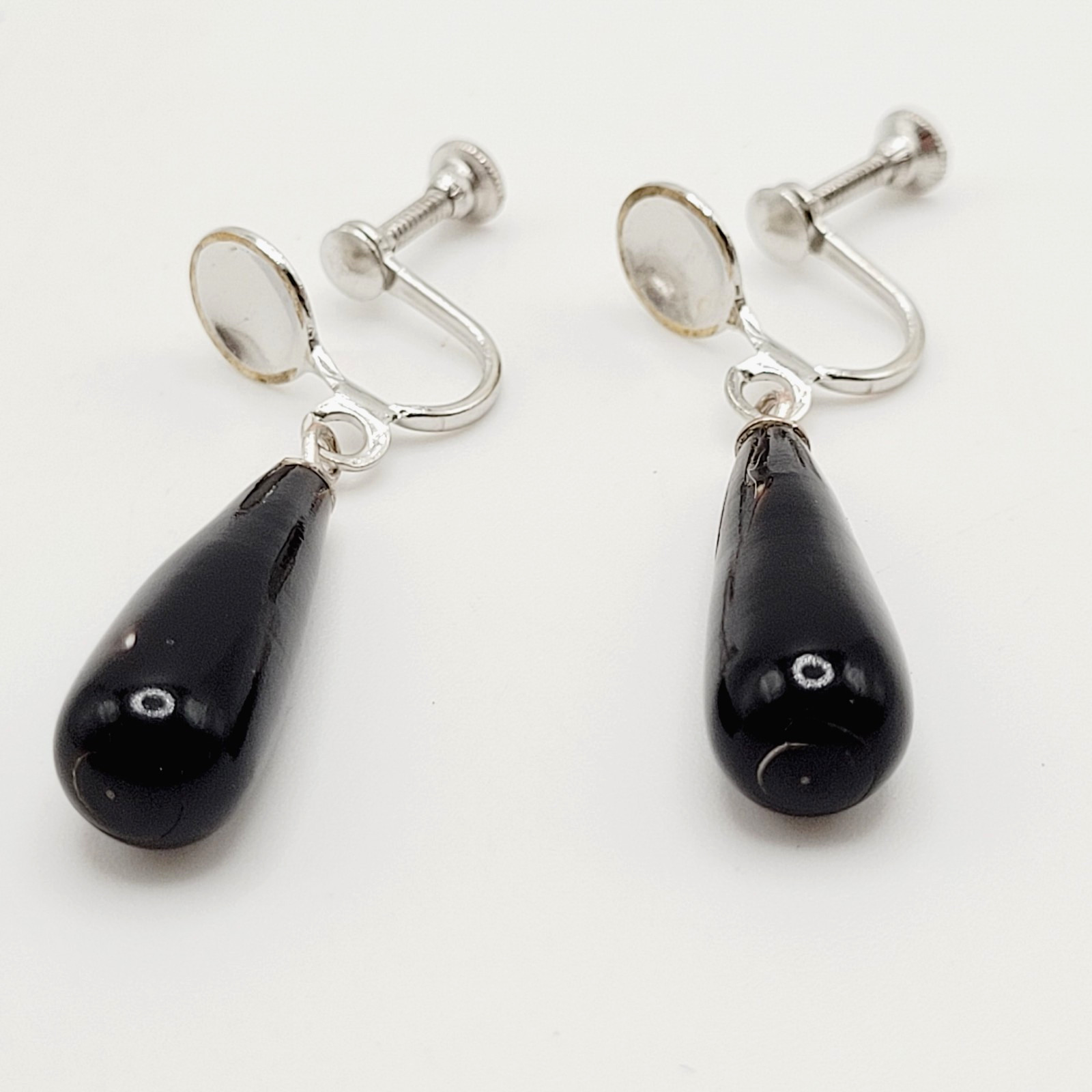 Hawaiian Natural Black Coral Teardrop Torpedo Mixed Tone Vtg Screw Back Earrings