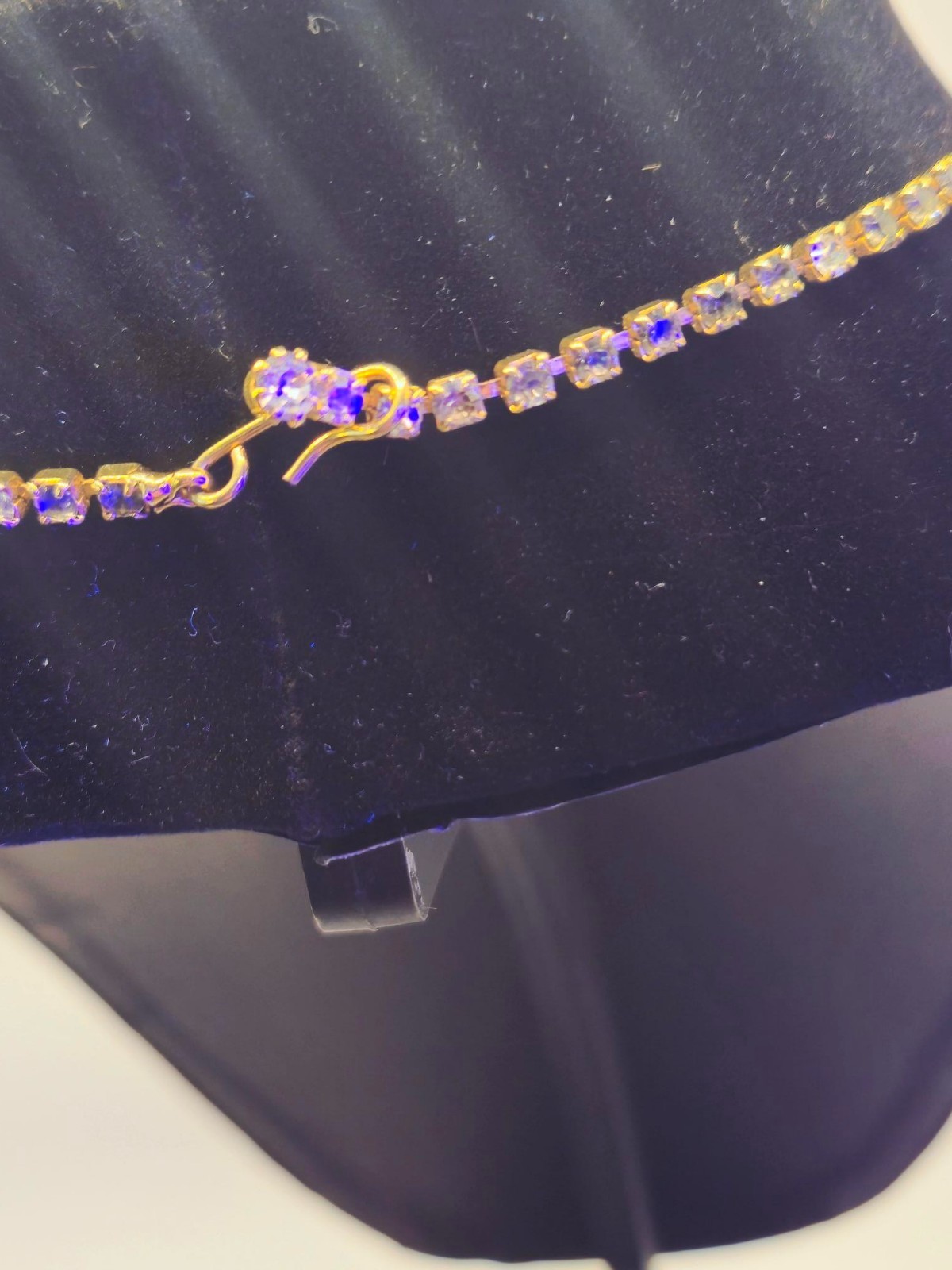 Vintage Rhinestone Choker Necklace Wavy Botanical Vine Hook Clasp