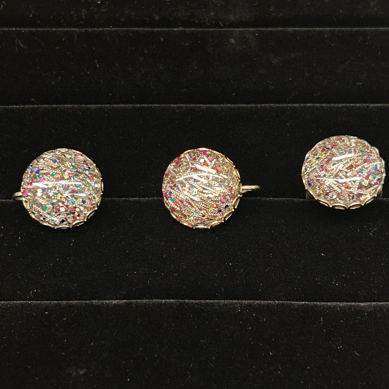 SARAH COVENTRY Multicolor Confetti Adjustable Ring w/ Matching Clip On Earrings