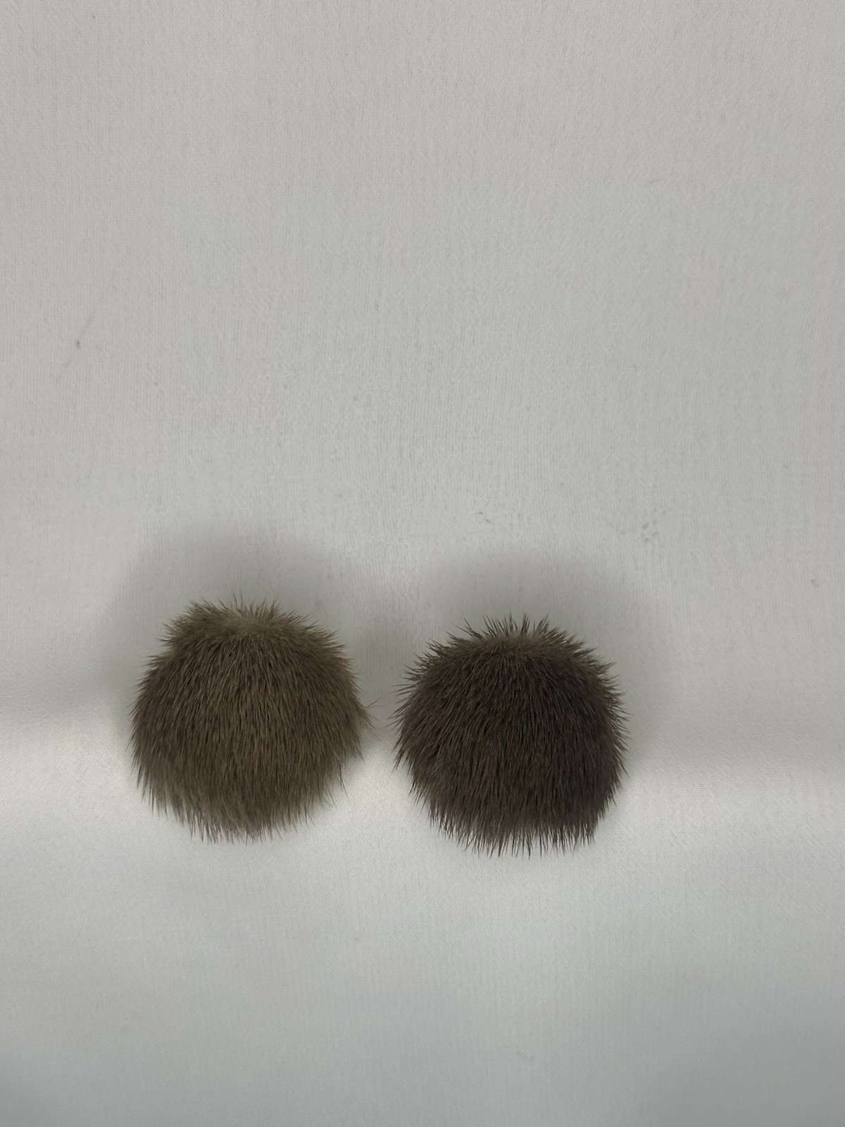 Vintage Genuine Mink Fur Clip-On Stud Earrings Round Fashion Jewelry