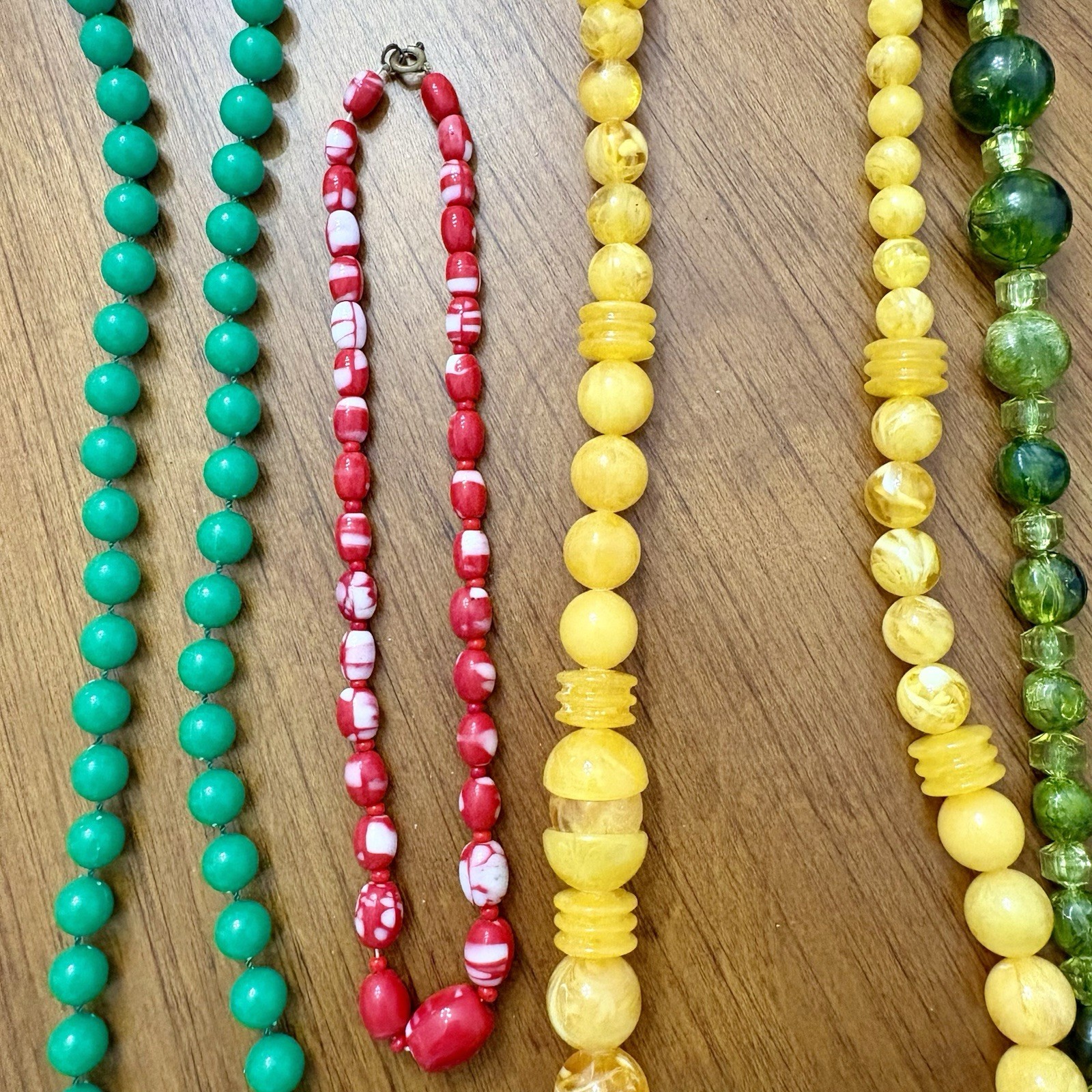 Vintage 1930 – 1960 Plastic Single Strand Beaded Necklace Lot MCM Art Deco