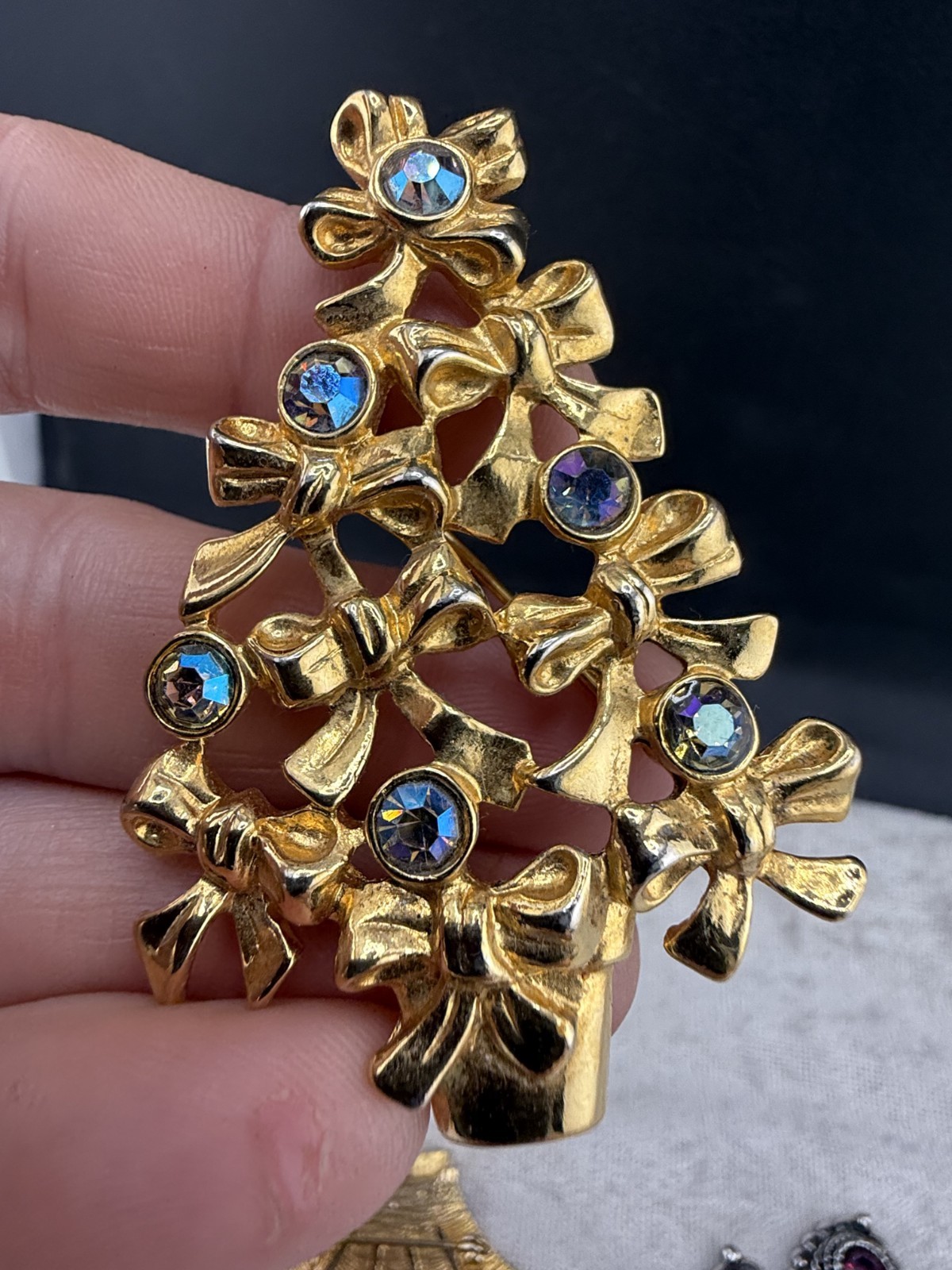 Vintage Brooch Lot Stones Avon Tree Gold Tone