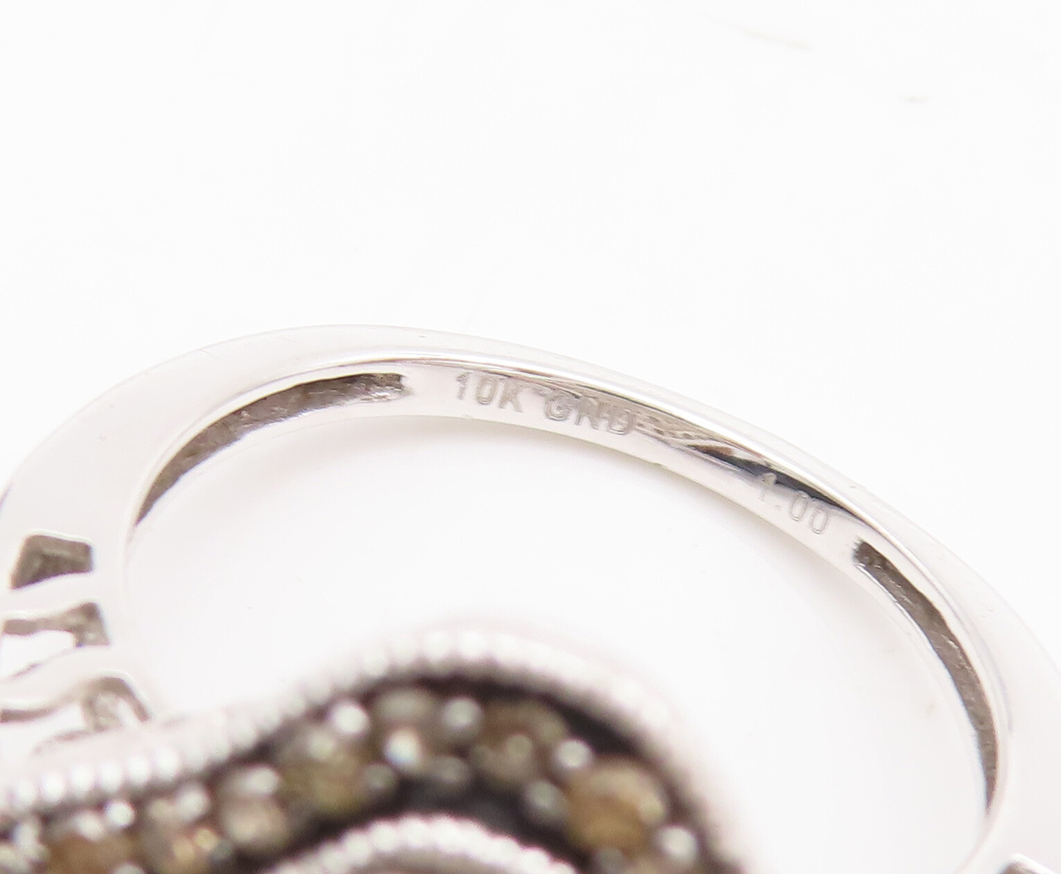 10K GOLD Vintage 1ct White & Champagne Diamonds White Gold Ring Sz 7 GR696