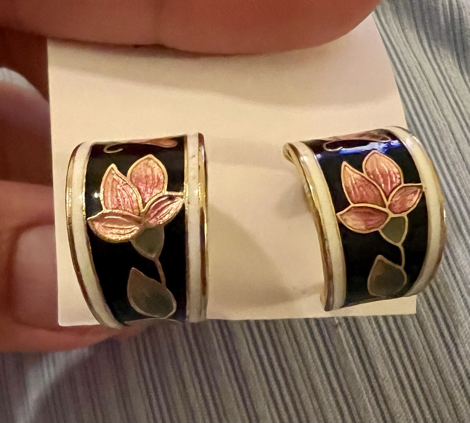 Vintage Cloisonne Enamel Floral Earrings Butterfly Pink Gold Tone J Hoop Post