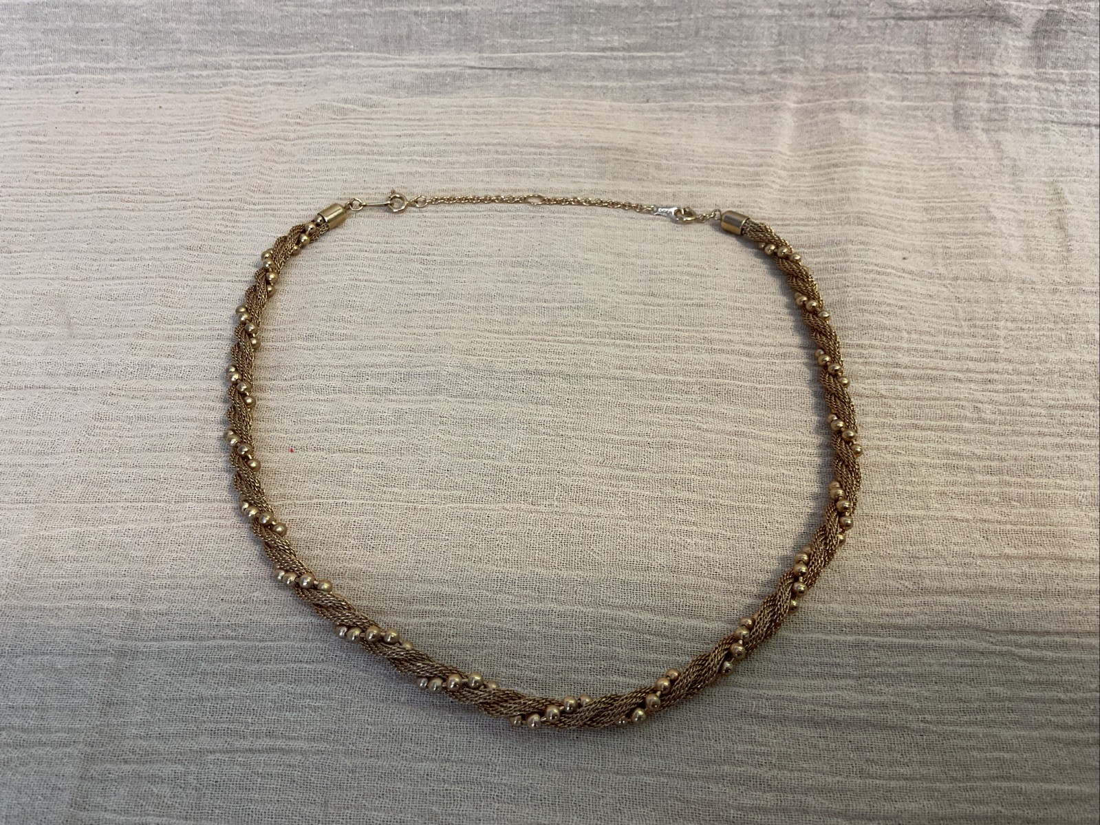 Vintage Gold Tone Avon Mesh Bead Twisted Necklace 16” Chain With 3” Extender