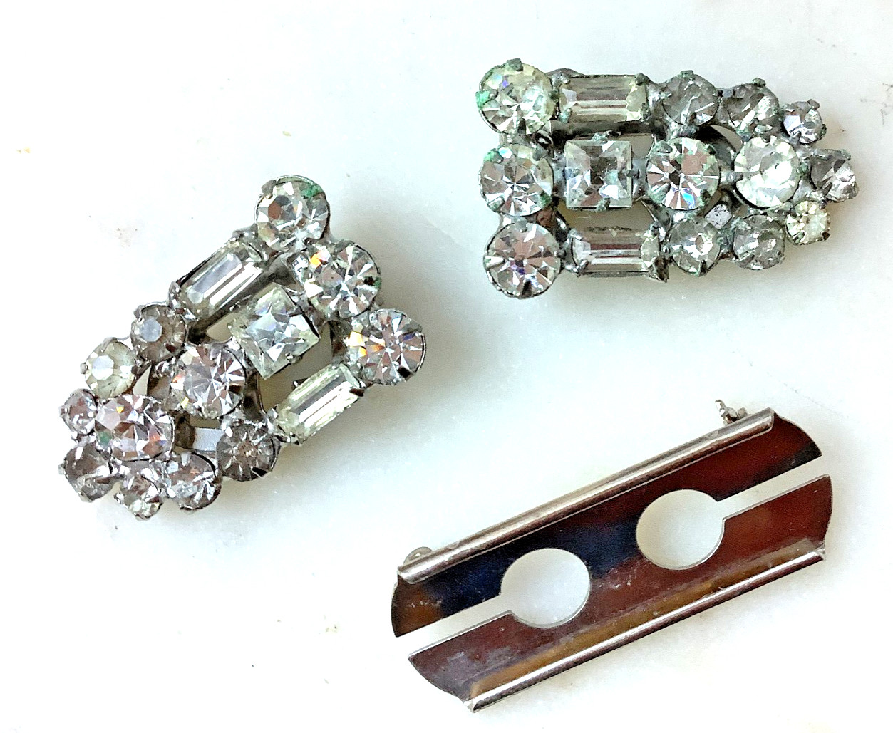 Vintage Rhinestone Duette Pin Art Deco Fur Clip Dress Brooch Prong Set