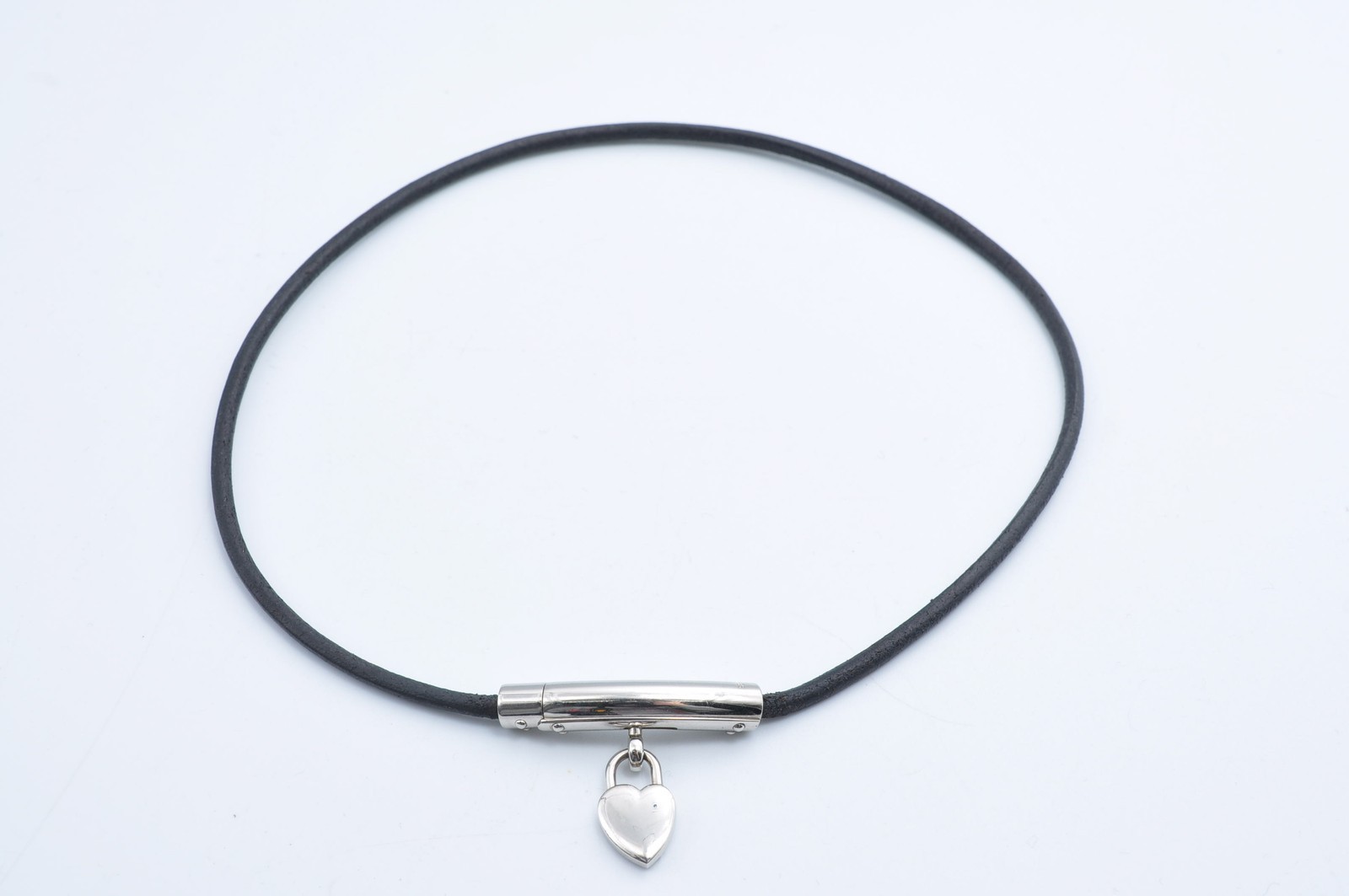 HERMES Heart & Key Pendant Choker Black Leather Cord Silver Tone 11737