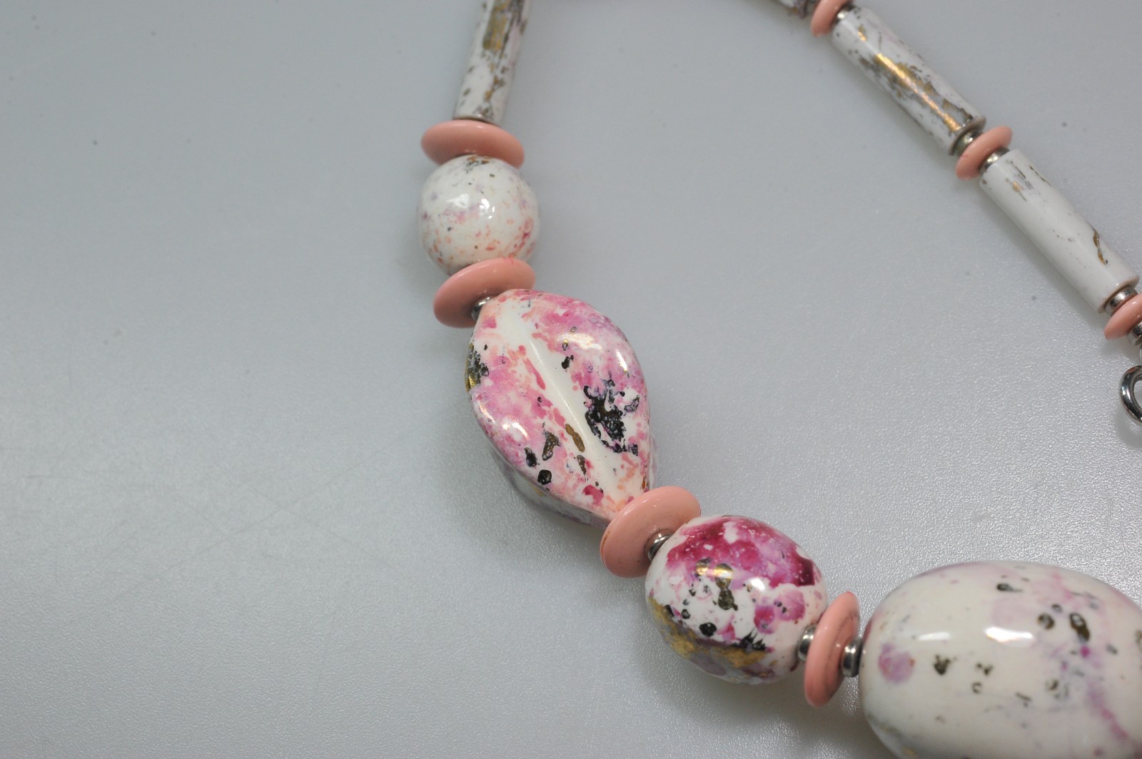 Necklace signed romantic cottage core ceramic hand painted pink ivory gold 18″