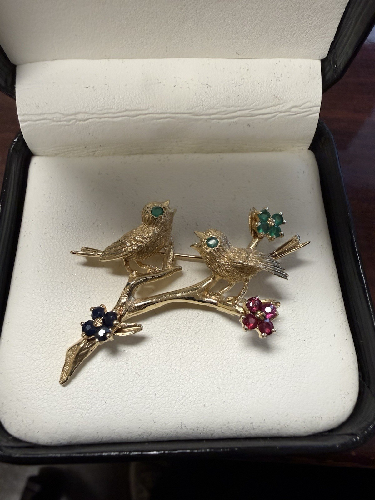 14 K Gold Bird Vintage Pin with sapphire, Ruby And Emeralds.