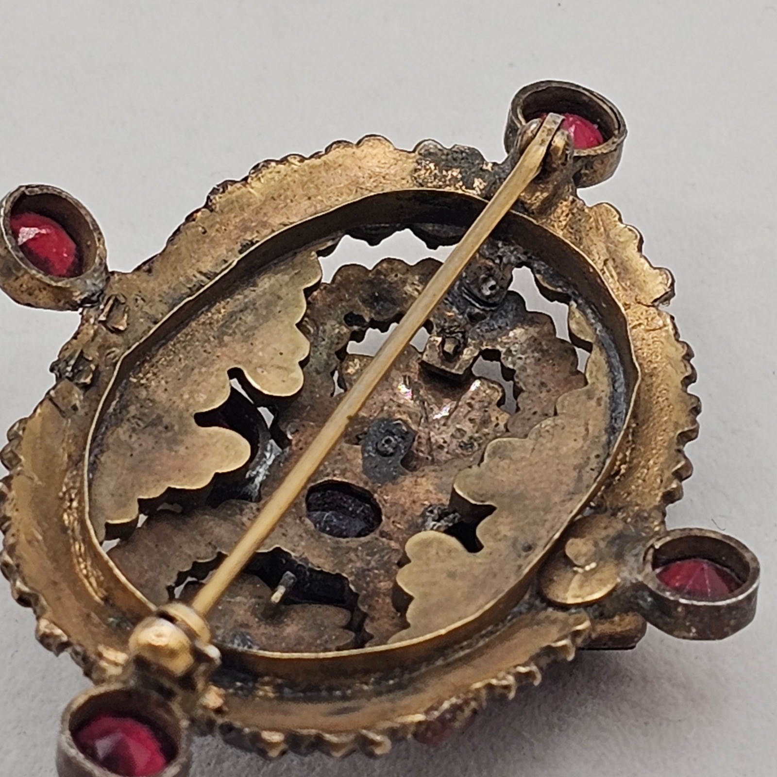 Vtg Bohemian Czech Garnet Brooch Deep Red Victorian Style Floral Cluster 2.5″