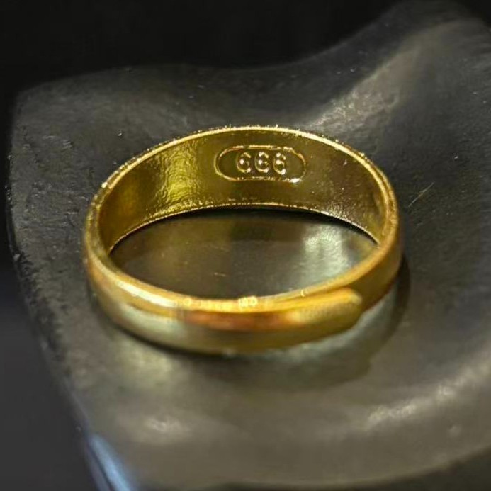 VTG Gold-plated? NOT SURE Gold-tone Ring Band marked ‘999’, Size 8.5 adjustable