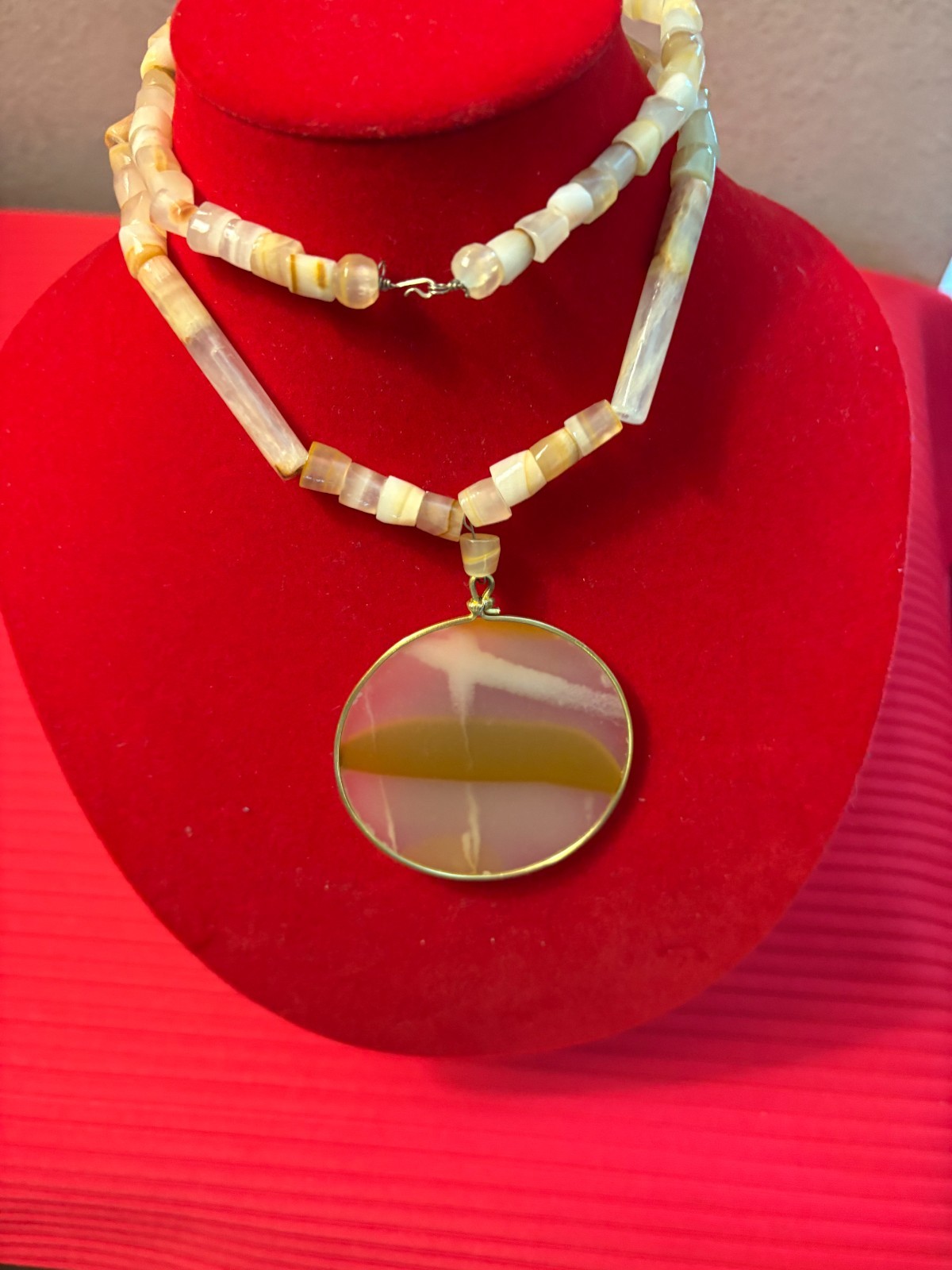 Vintage Cream White Brown Green AGATE 26 inches Pendant NECKLACE