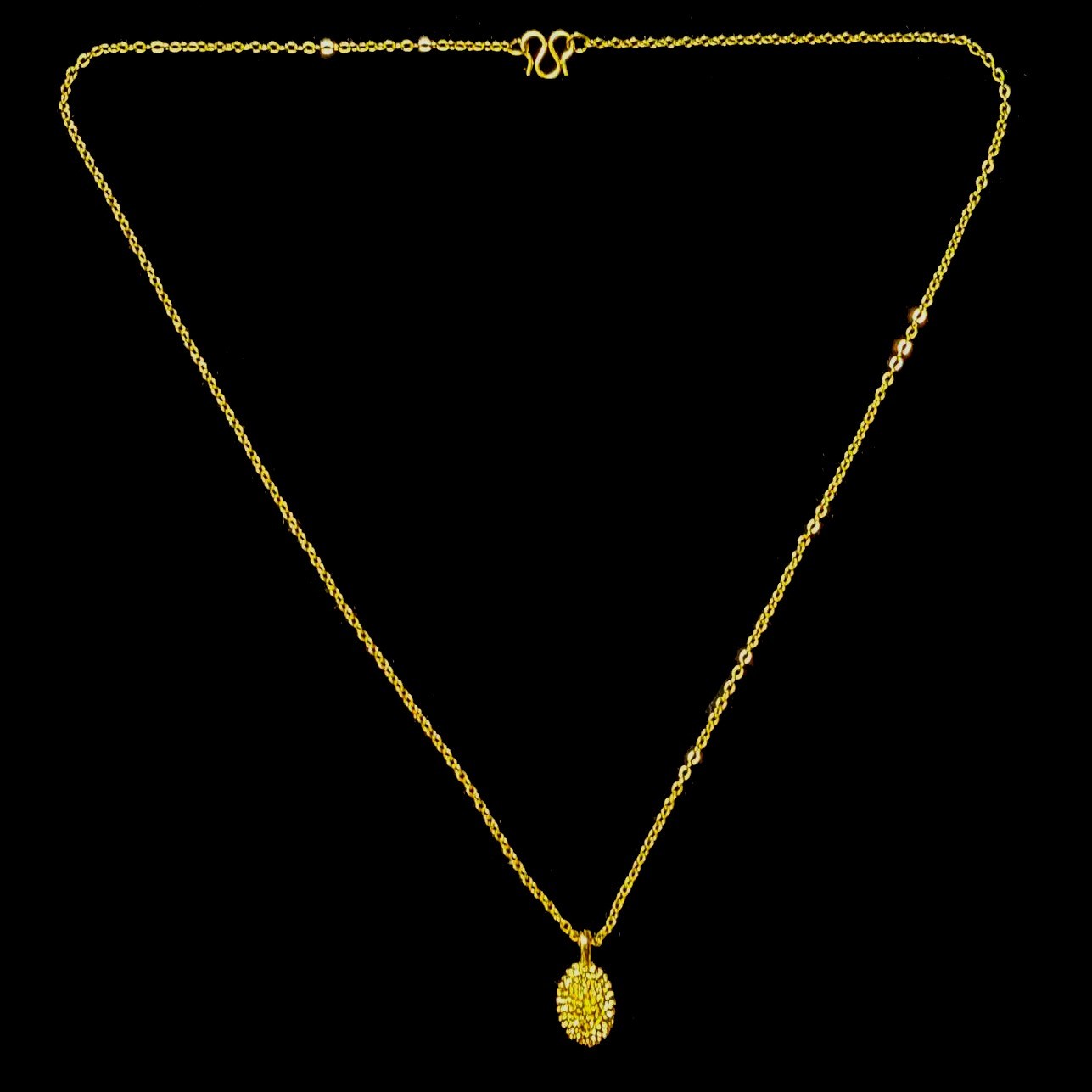 VTG Gold-plated? (NOT SURE ) Gold Tone Pendant Necklace marked ‘999’, 17 inch
