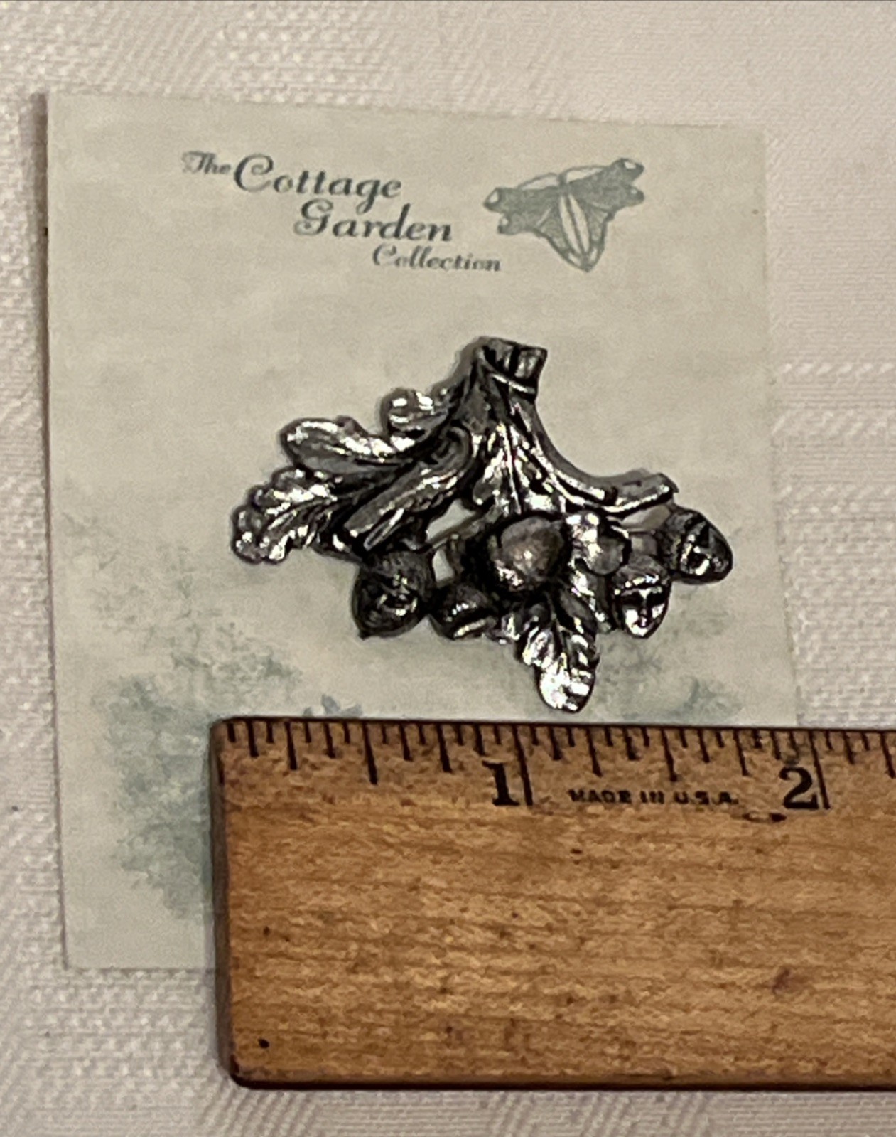 Vintage Bergamot “The Cottage Garden Collection” Pewter Acorn Fall Brooch New!
