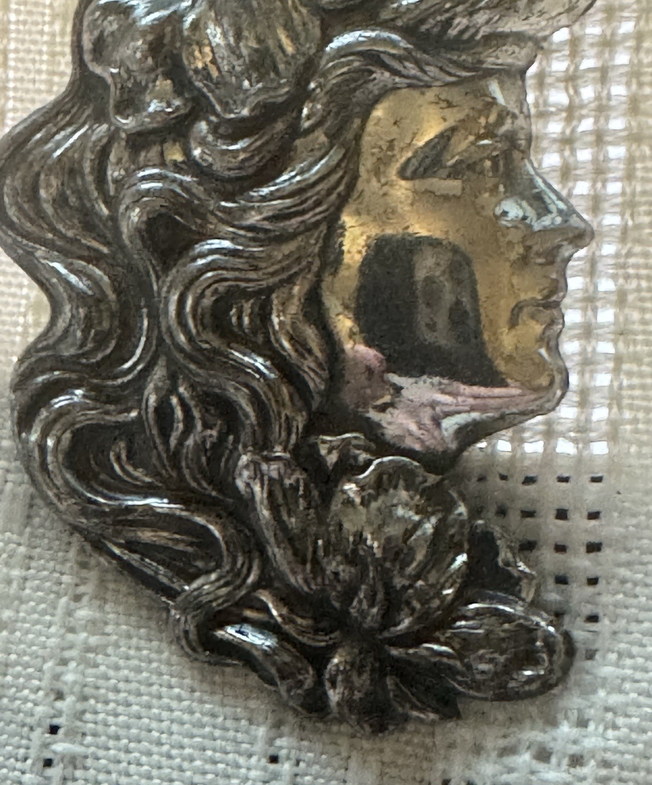 Vintage Art Nouveau Silver Tone Metal Lady Portrait Brooch Unmarked