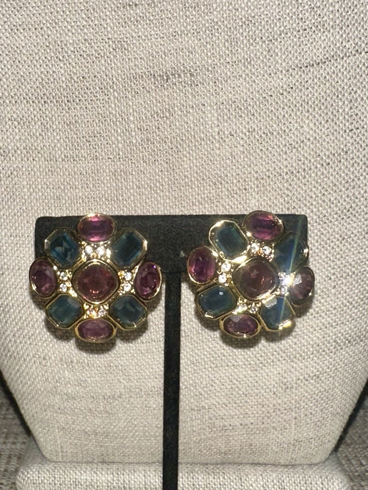 Swarovski Large Ruby Red And Sapphire Blue Crystal Clip On Earrings Gold Tone