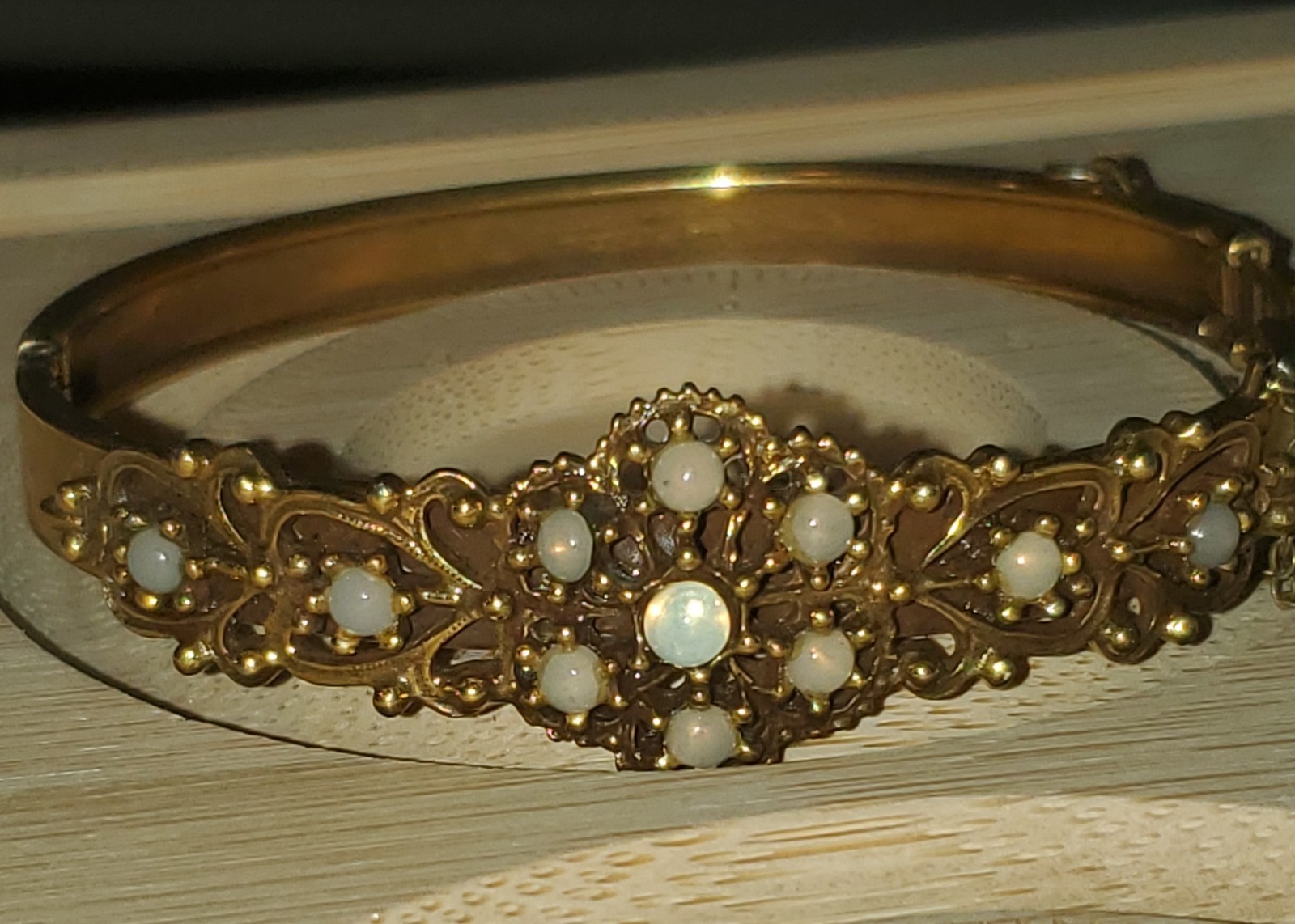 Victorian Revival Style Gold Tone Filigree Hinged Bangle Bracelet- 7.75″