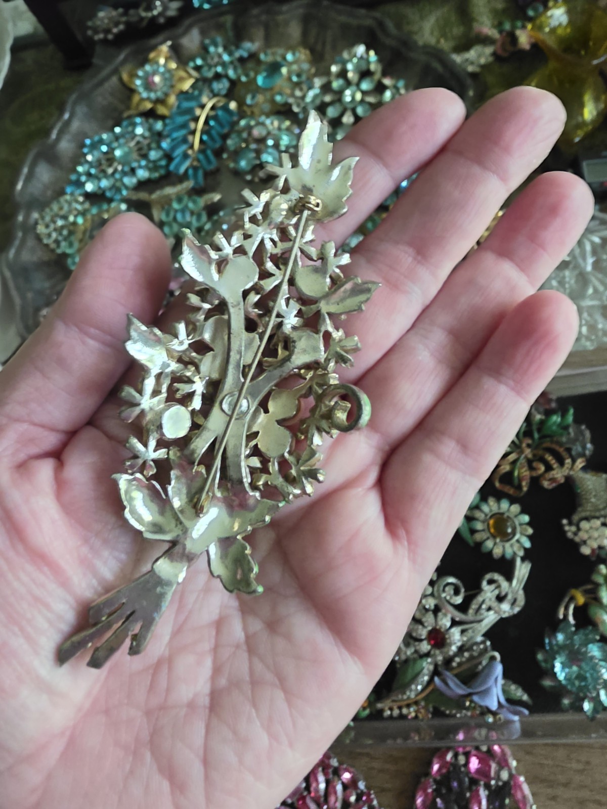 Stunning Vintage Floral And Cabachon Spray Brooch