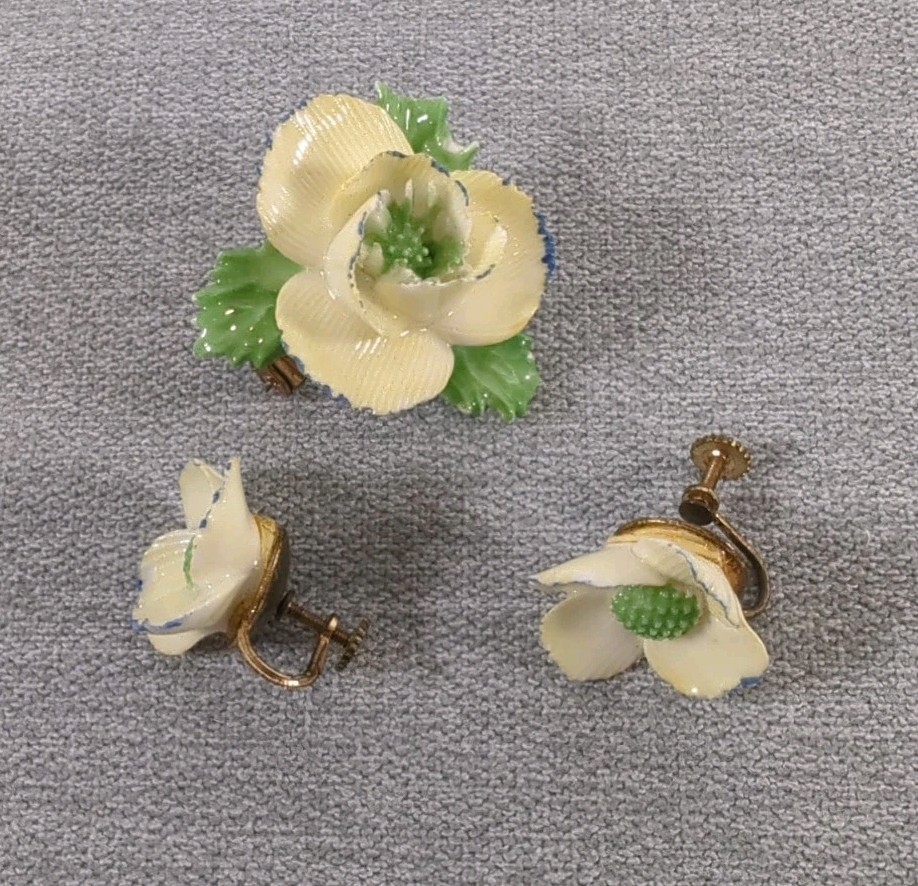 Vintage Adderley Floral Brooch +Earrings Made In England Porcelain Flower