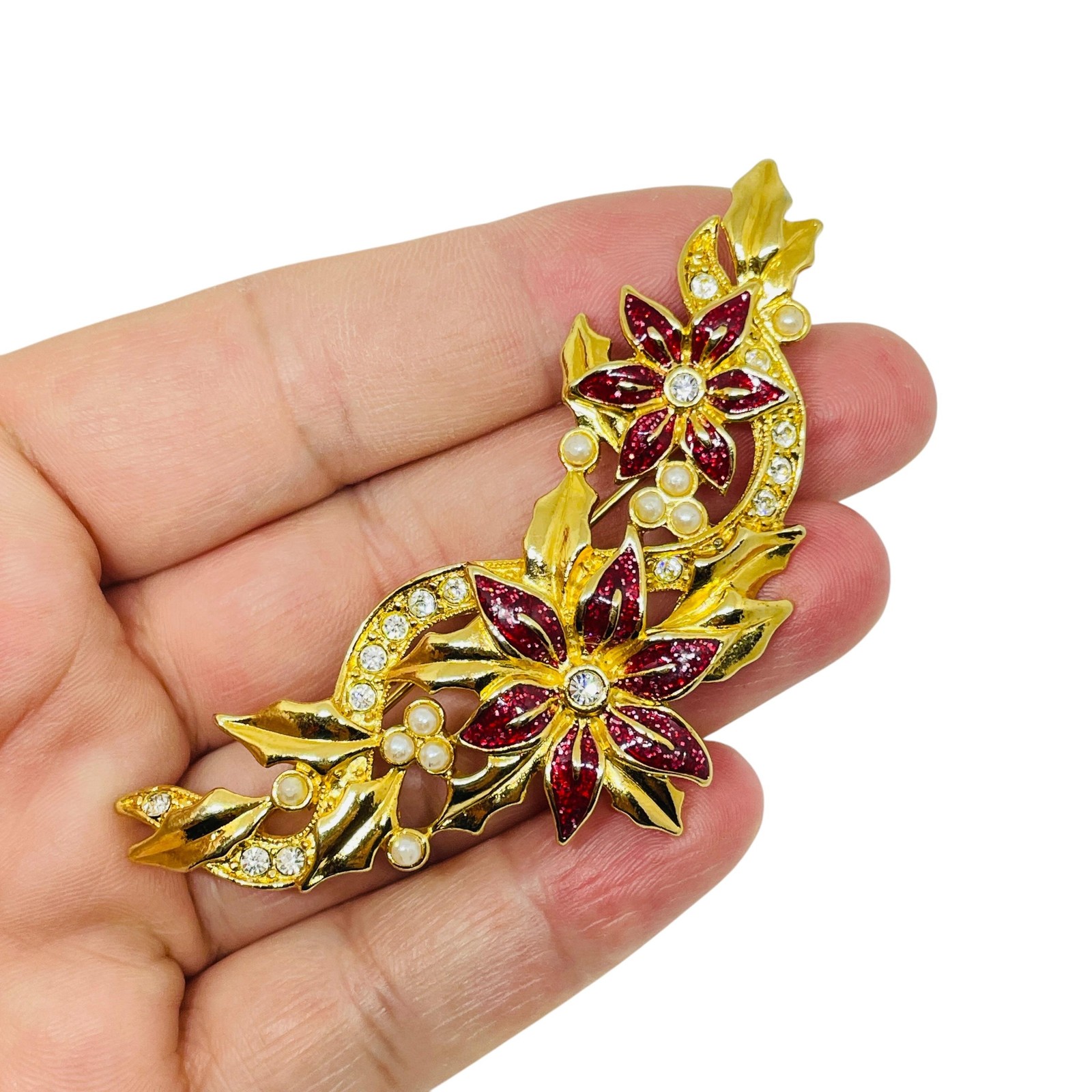 Vintage gold tone enamel rhinestone flower brooch