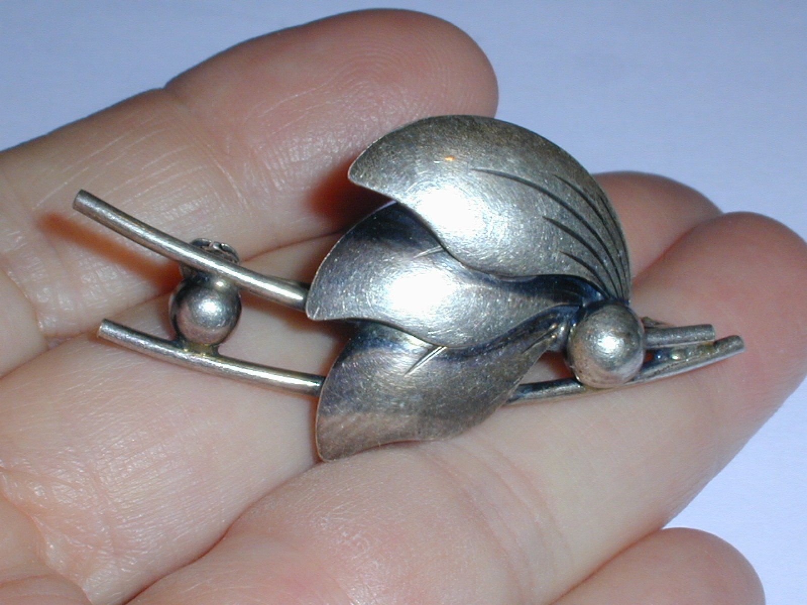 N E FROM- DENMARK STERLING SILVER MODERNIST FLORAL BROOCH- VINTAGE!
