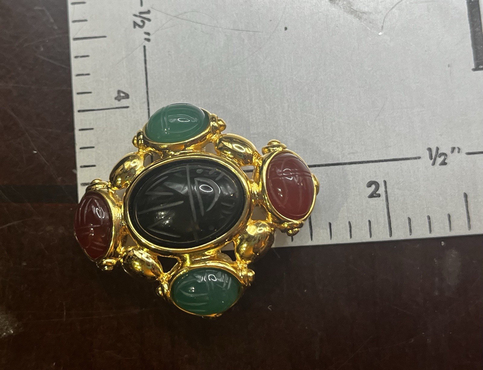 VTG. EGYPTIAN Style multicolor Carved SCARAB Glass Stone GoldTone BROOCH PENDANT