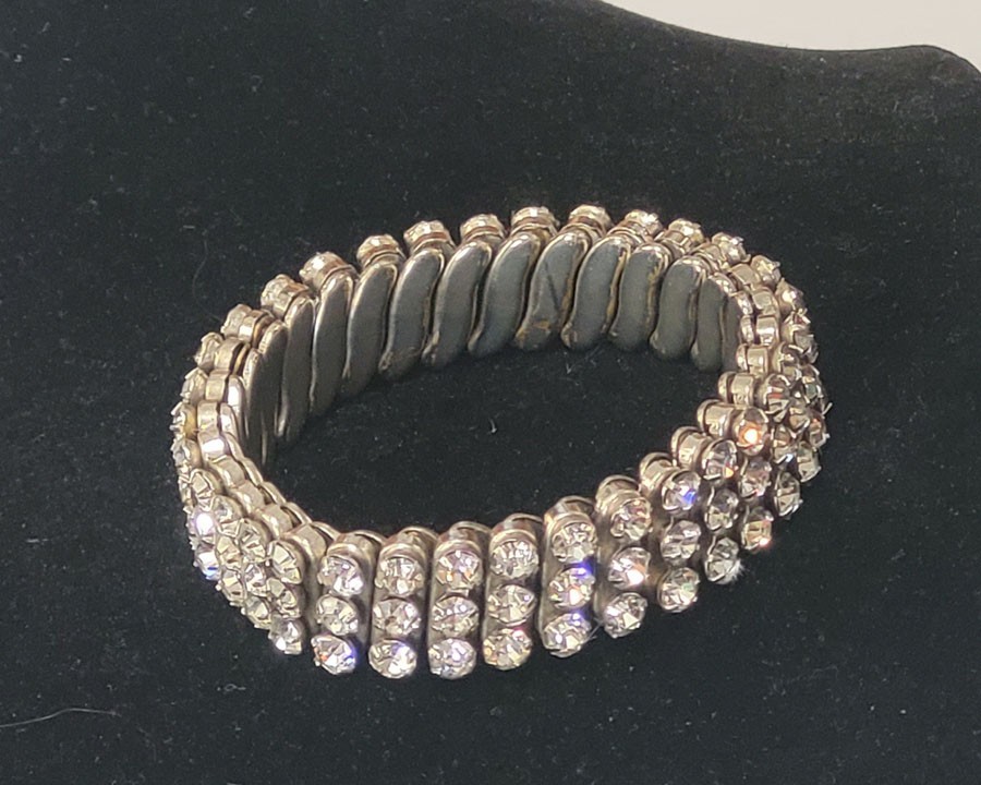 Vintage G & CO Rhinestone Expanding Bracelet Bangle Hong Kong