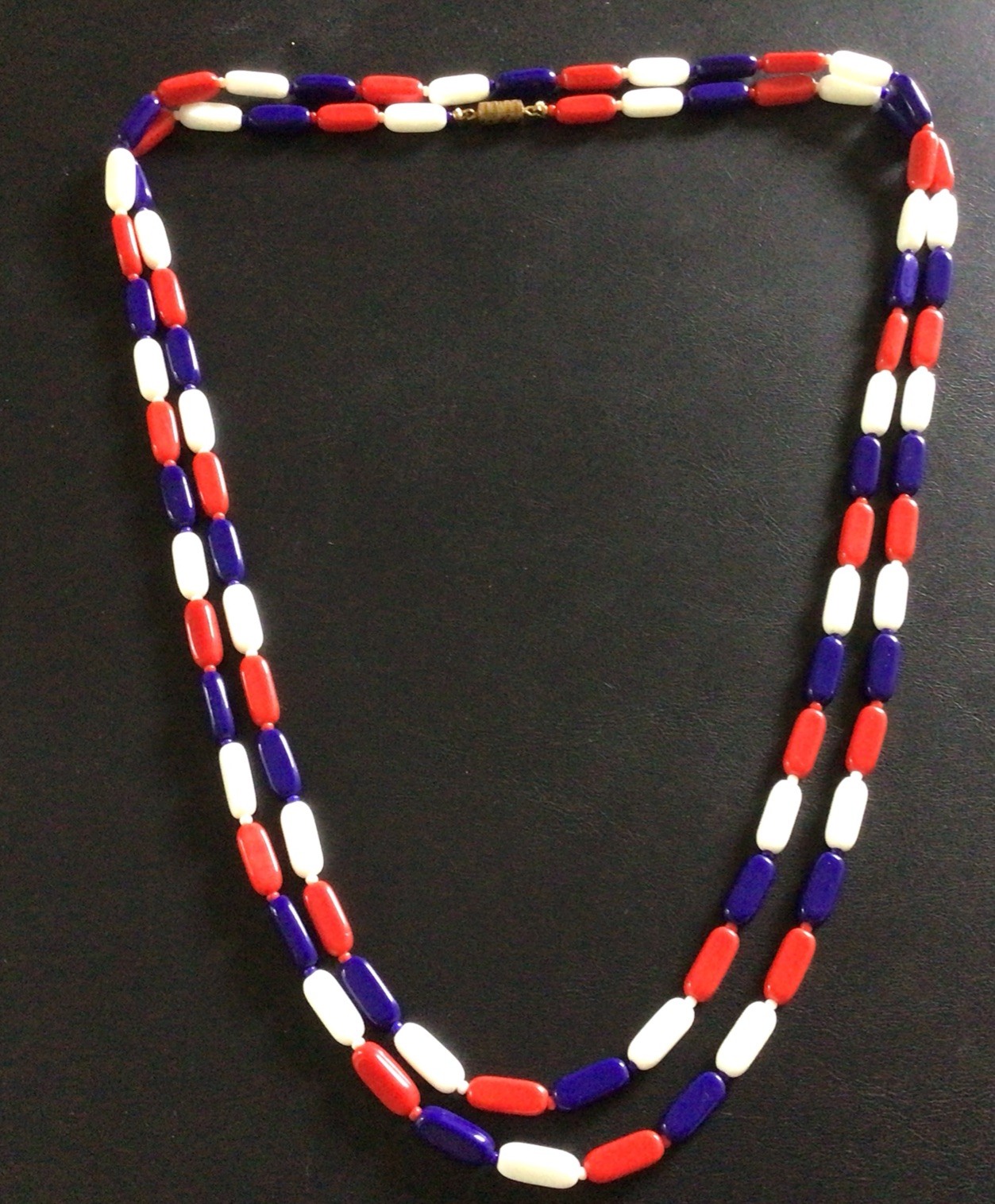 55in VTG America Red White & Blue Glass Bead Single Double Strand Necklace