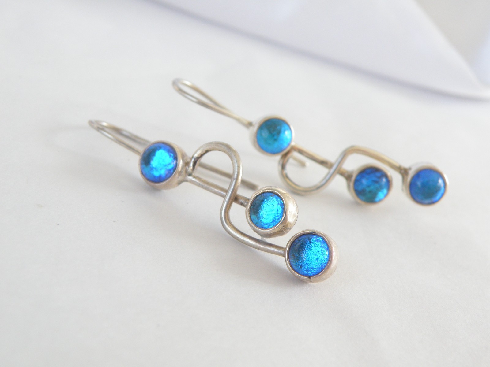 Artisan Sterling Silver 925 Blue Mirano Glass Dangle Earrings