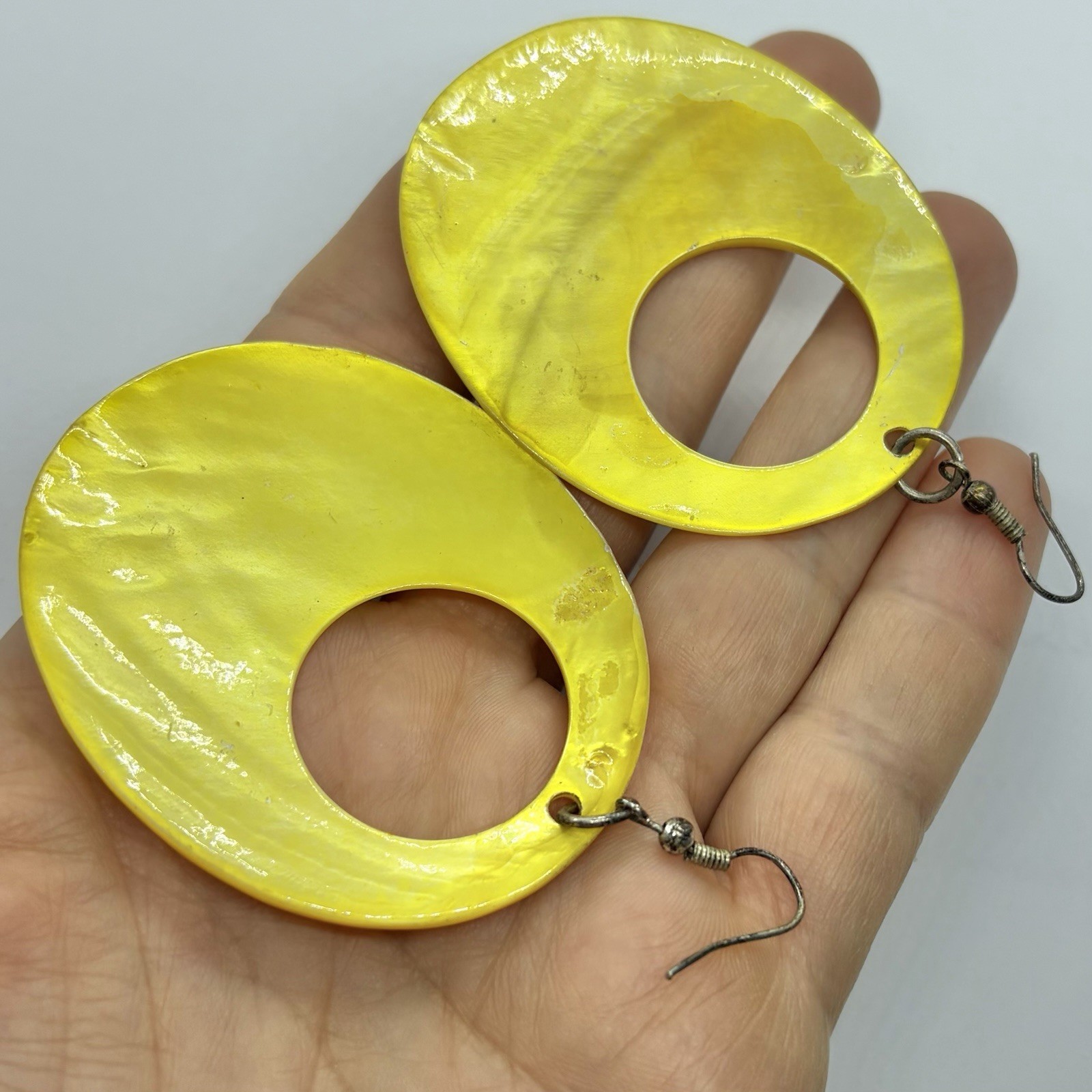 Vtg XL Yellow MOP Hoop Statement Dangle Drop Earrings Hook Large Runway Big
