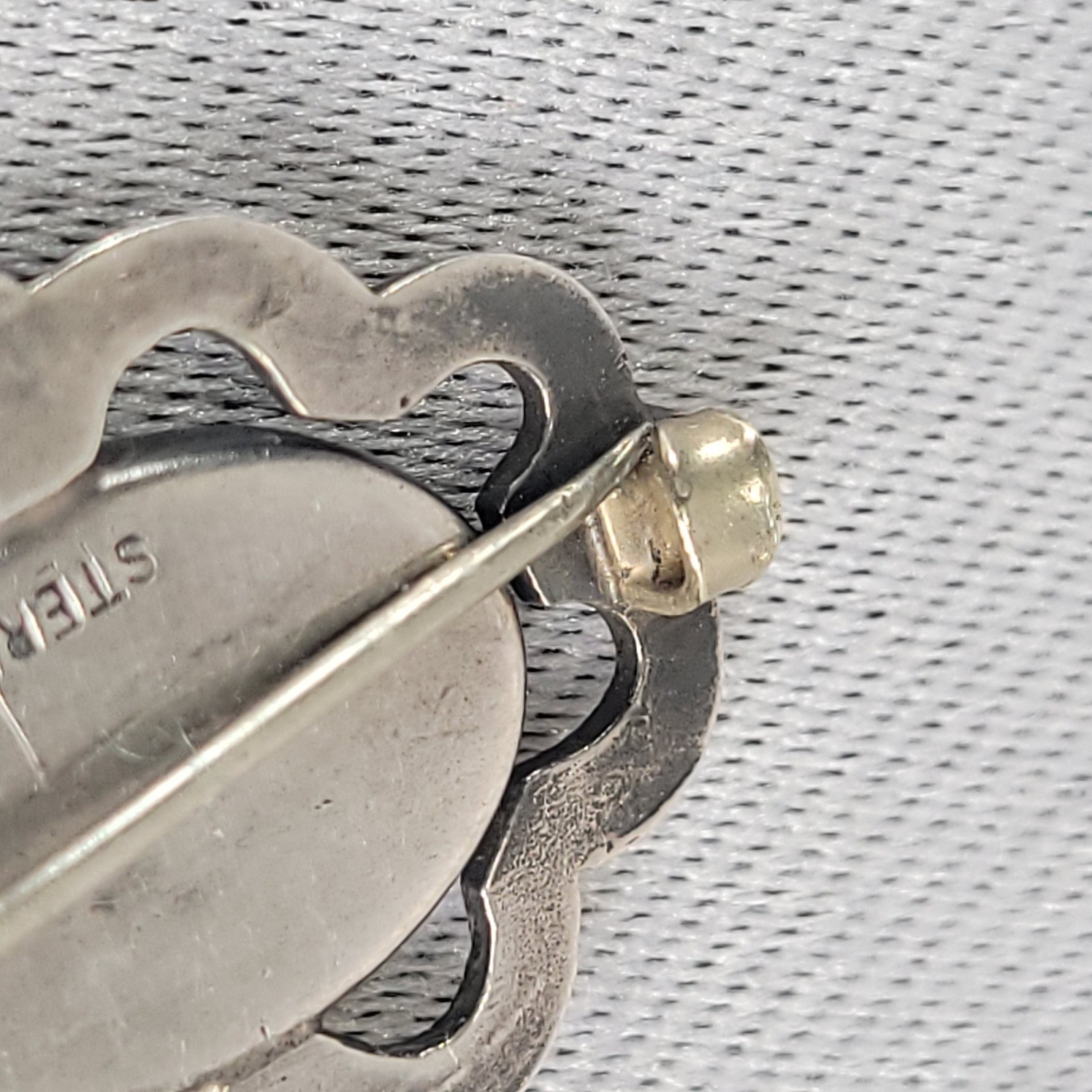 Vintage Sterling Silver Abalone Shell Scalloped Oval Brooch Pin 925 3.9g