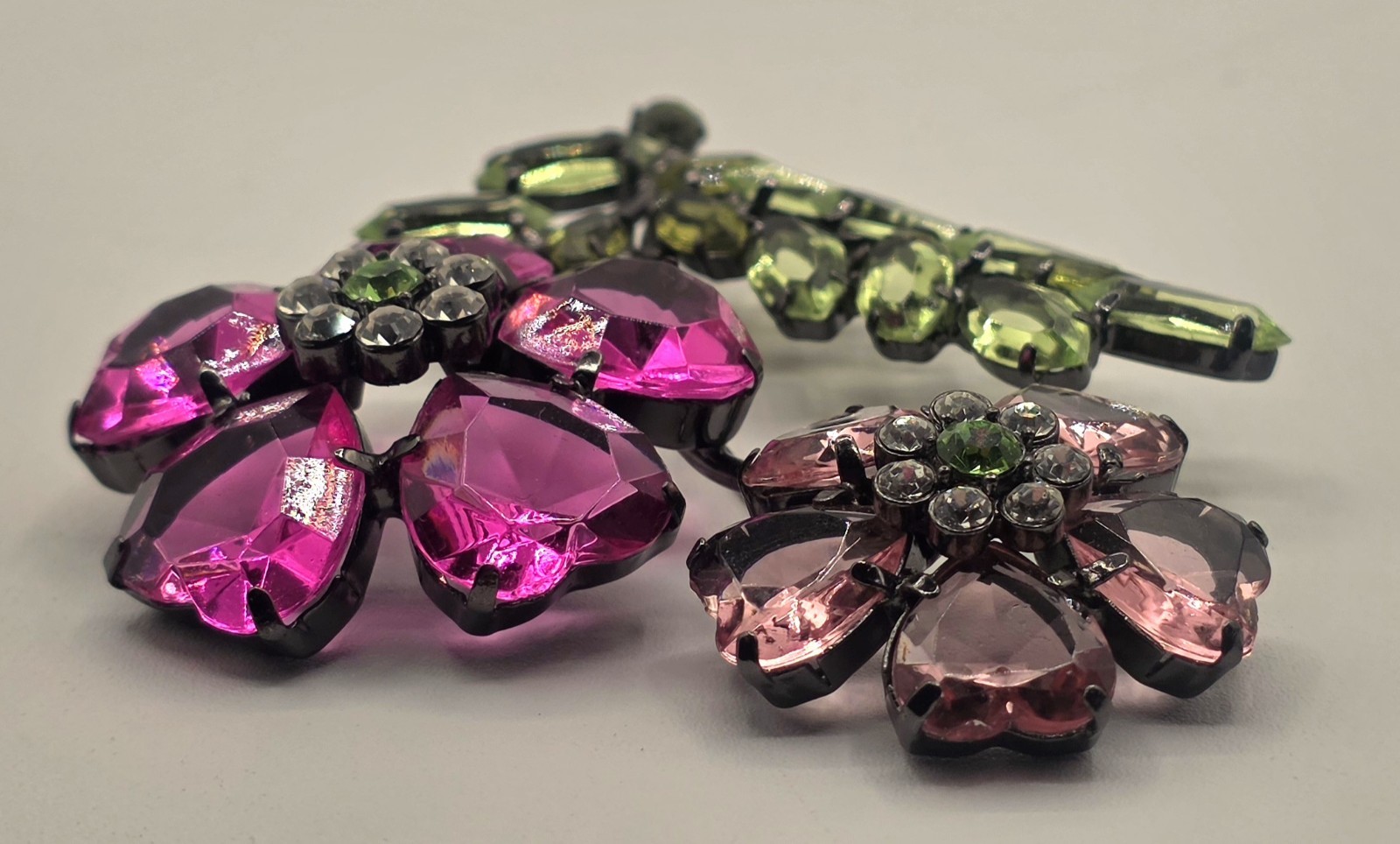 Double Flower Pink And Green Lucite Brooch, Black (Japaned) Colored Metal