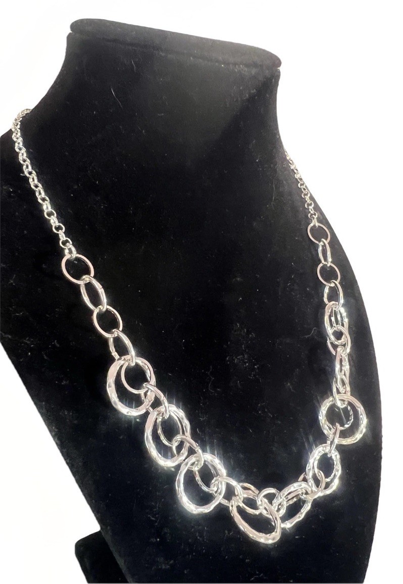 Silver Tone Necklace Circles Rings Chunky Statement Adjustable Claw Closure 🔥
