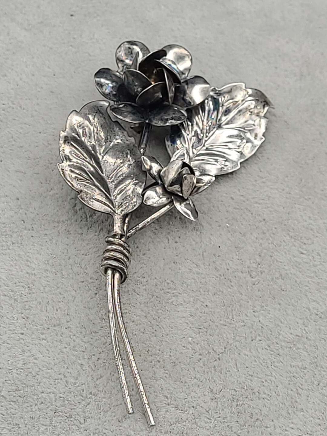 Vintage Sterling Silver pin Brooch Rose Floral Bundle Symbol Of Love Beauty