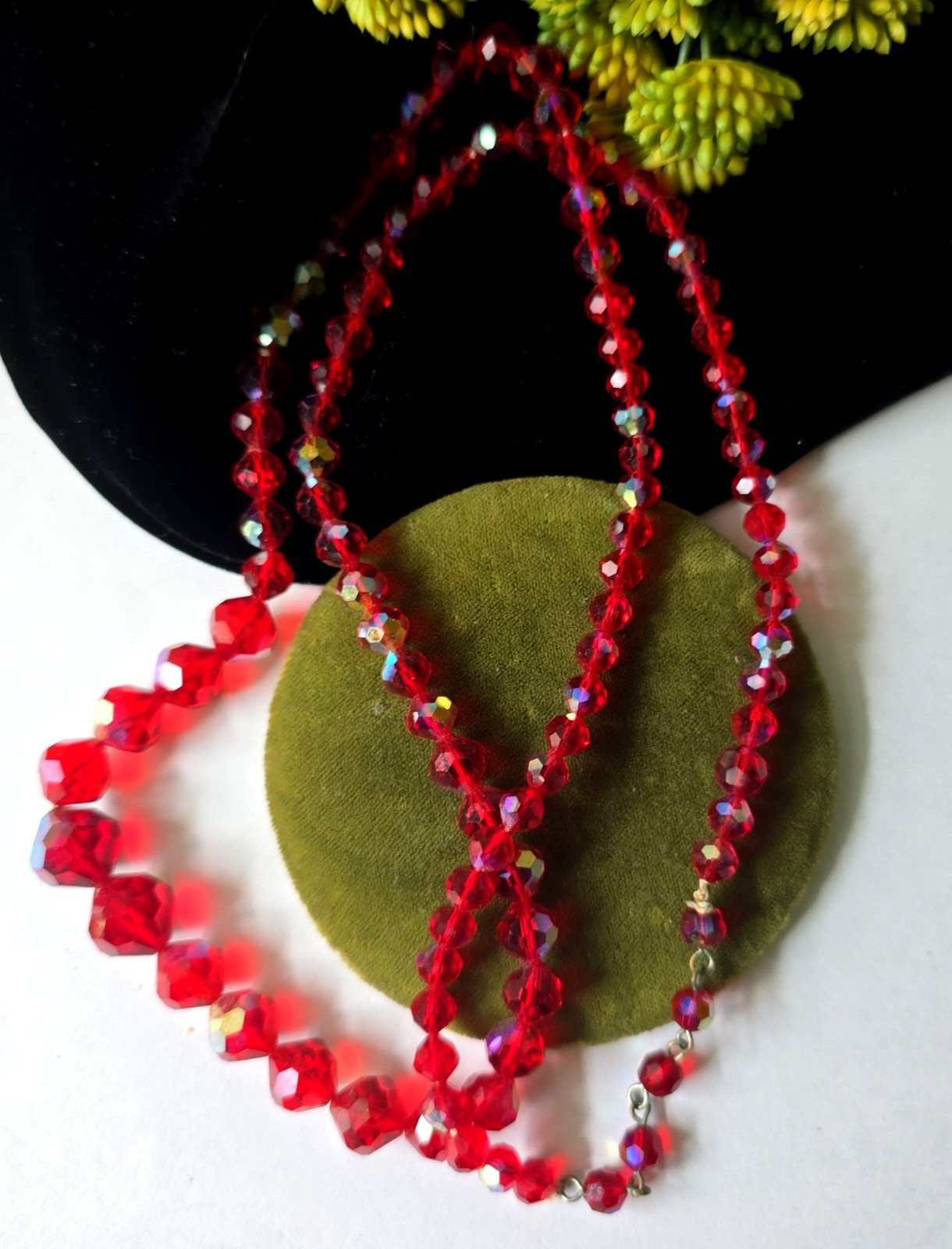 Vintage Red AB Faceted Glass Graduated Beads Necklace Pull On 28″L