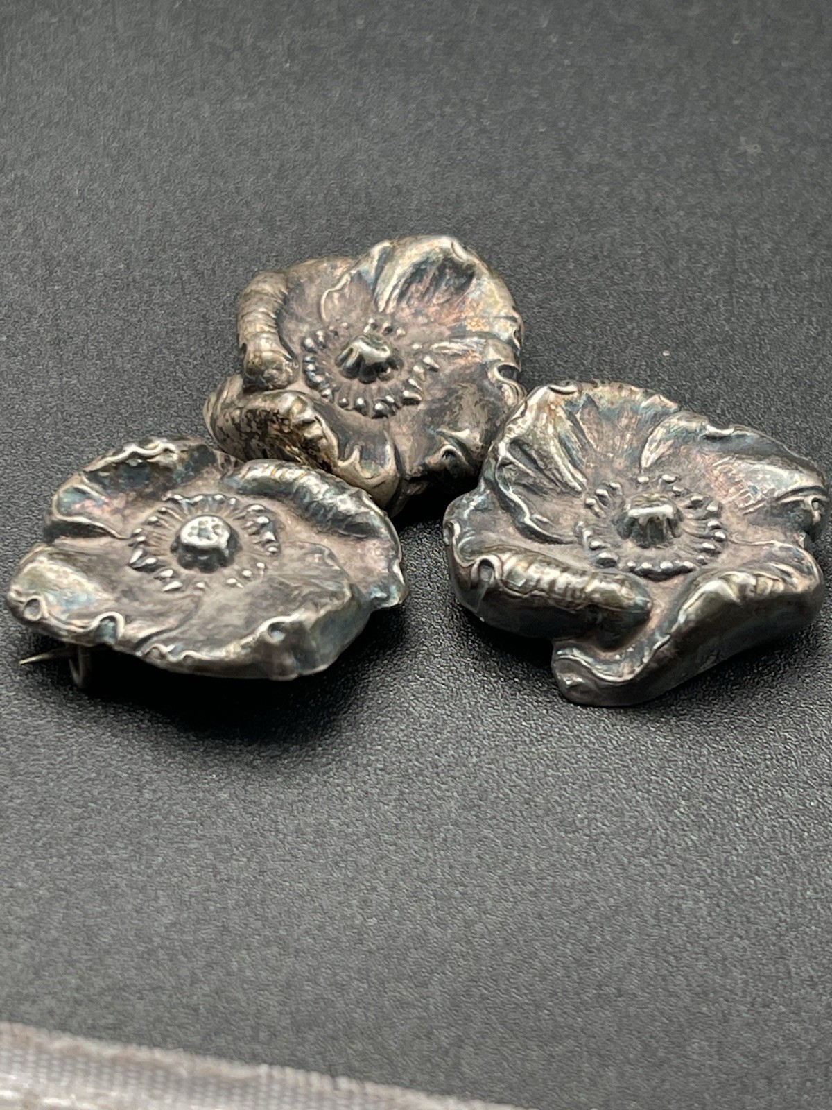 Lot Of 3 Art Nouveau Poppy Blossom 🌸 Flower C-clasp Brooch Pin Pins