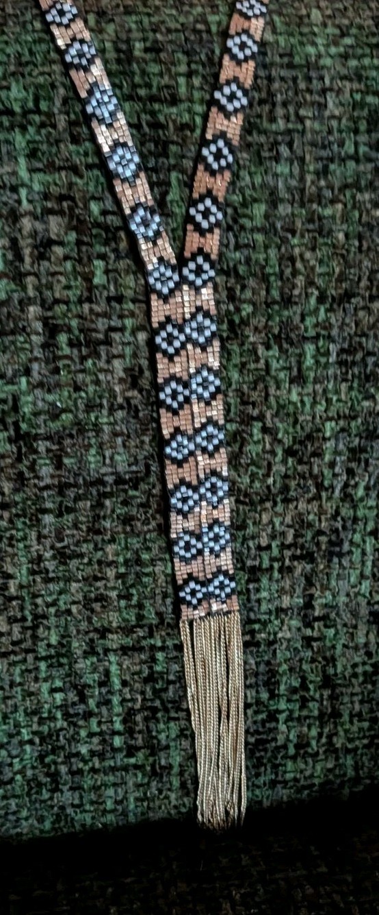 VINTAGE HANDMADE LONG 70’S “Y” DESIGN SEED BEADED W GOLD CHAIN FRINGE NECKLACE