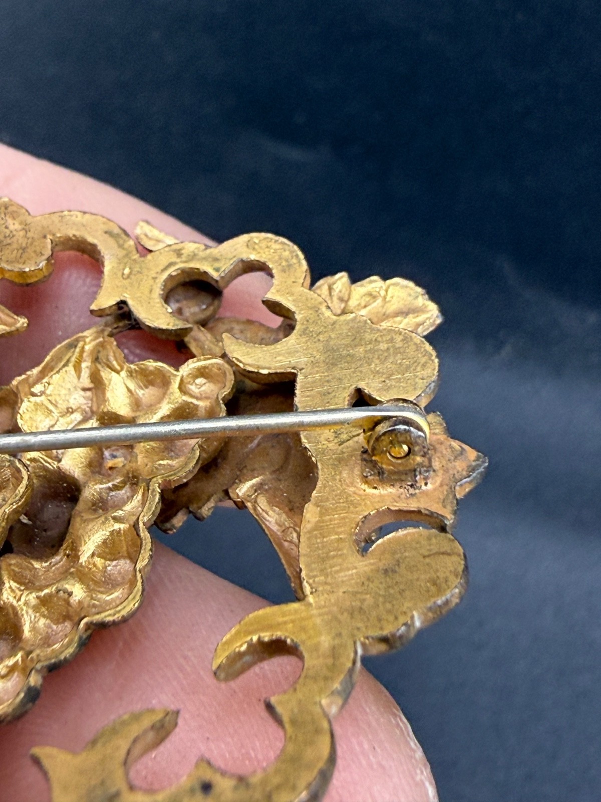 Vintage Brooch Gold Tone Grape Leaf Cluster
