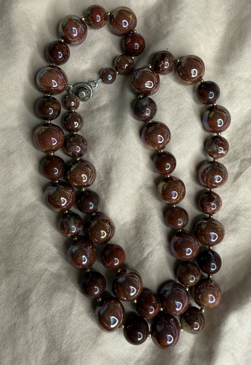 Vintage Graduated Marbled Bead Necklace Brown Red Iridescent 24” USA Pat
