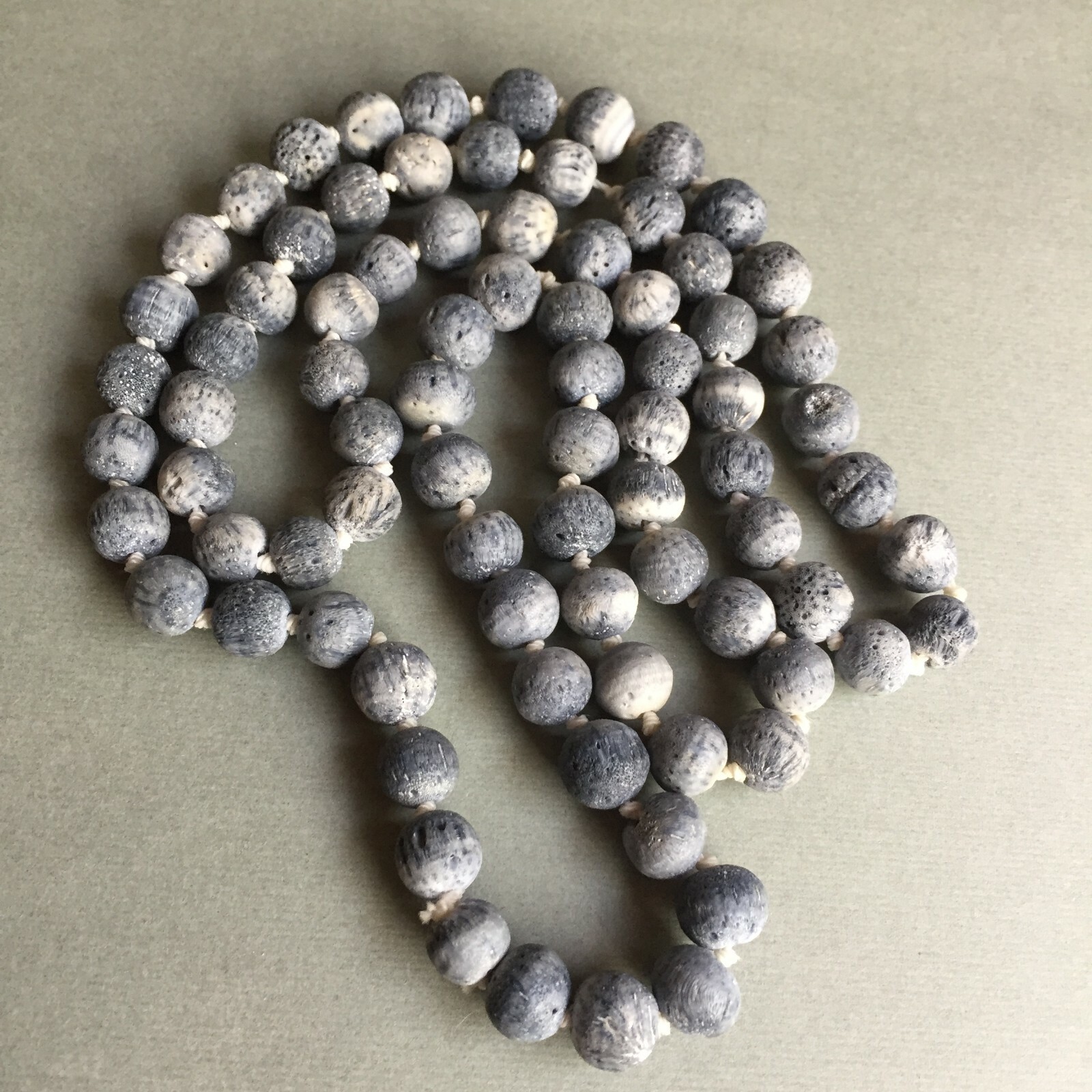 Vintage Blue Sponge Coral round Beads 1cm Necklace 33″ hand knotted