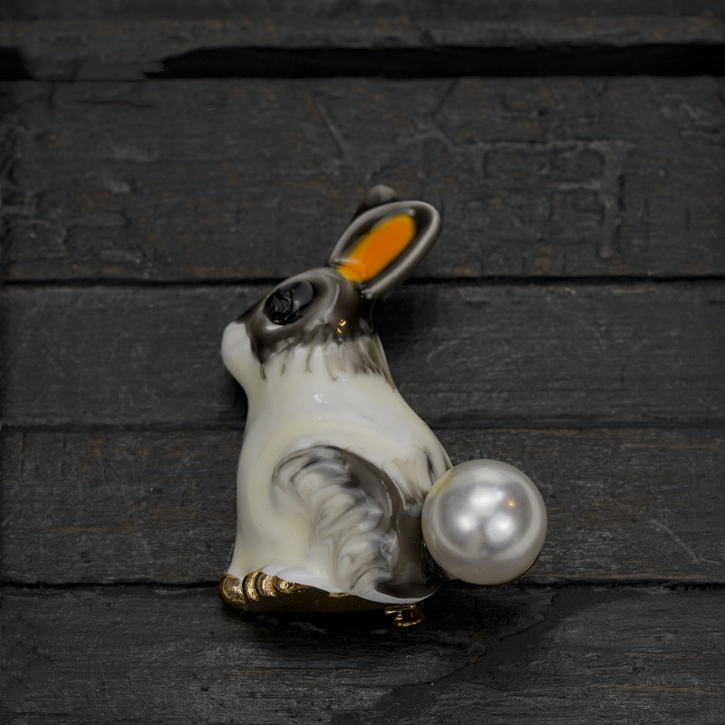Vintage Rabbit Pearl Enamel Brooch Retro Animal Series Badges Lady Elegant Party