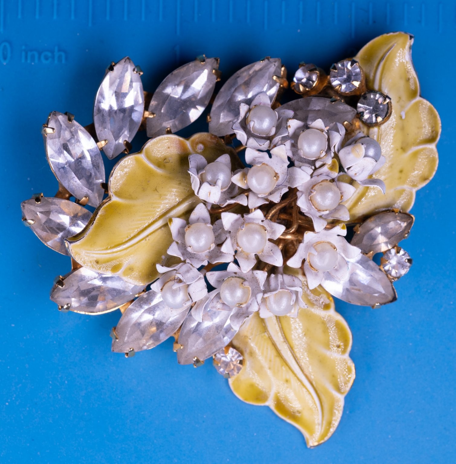 Original by Robert Floral Bouquet Brooch Gold Tone 2.25″ Enamel Faux Pearl