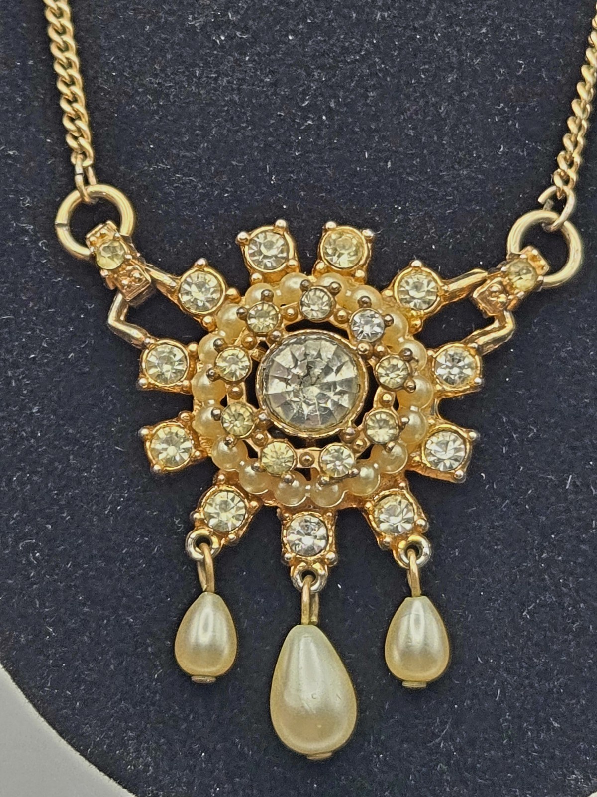 Vintage MCM Gold Tone Starburst Choker Necklace Crystal Rhinestone Faux Pearl