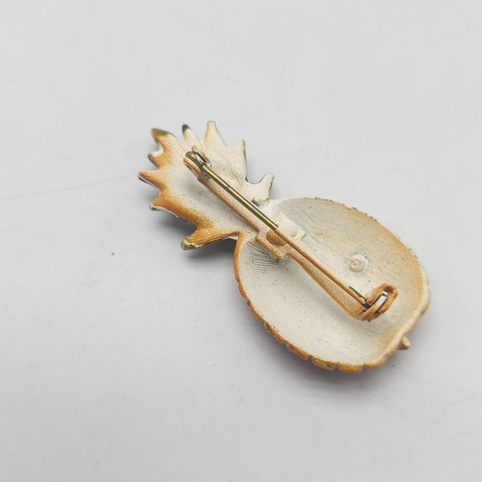 Vintage Pineapple Pin Brooch For Women Enamel Finish Fruit Jewelry