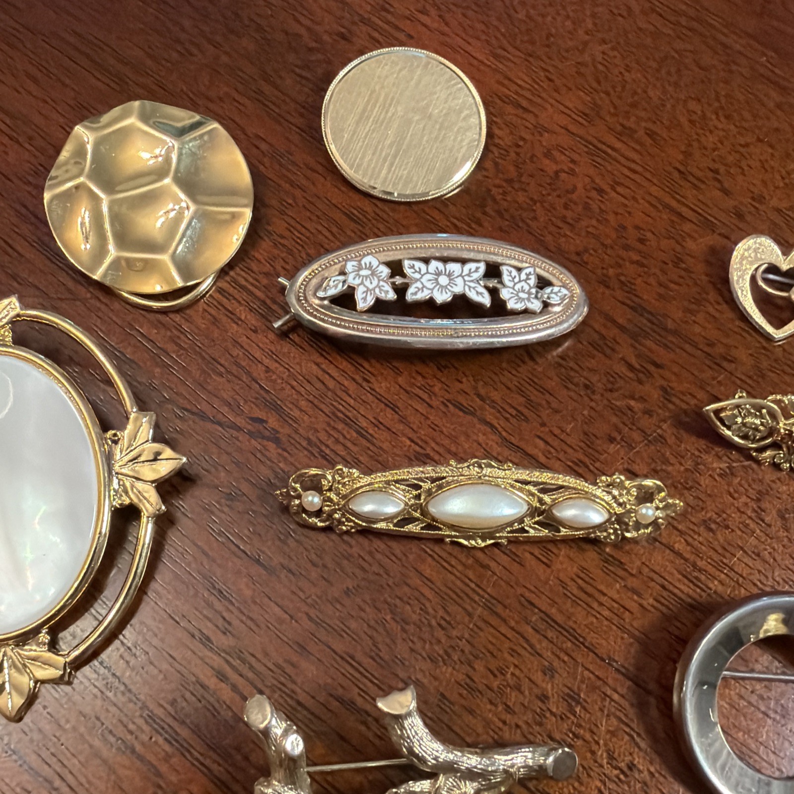 Vintage Gold Tone Brooch Lot 20pc Some Signed Mixed