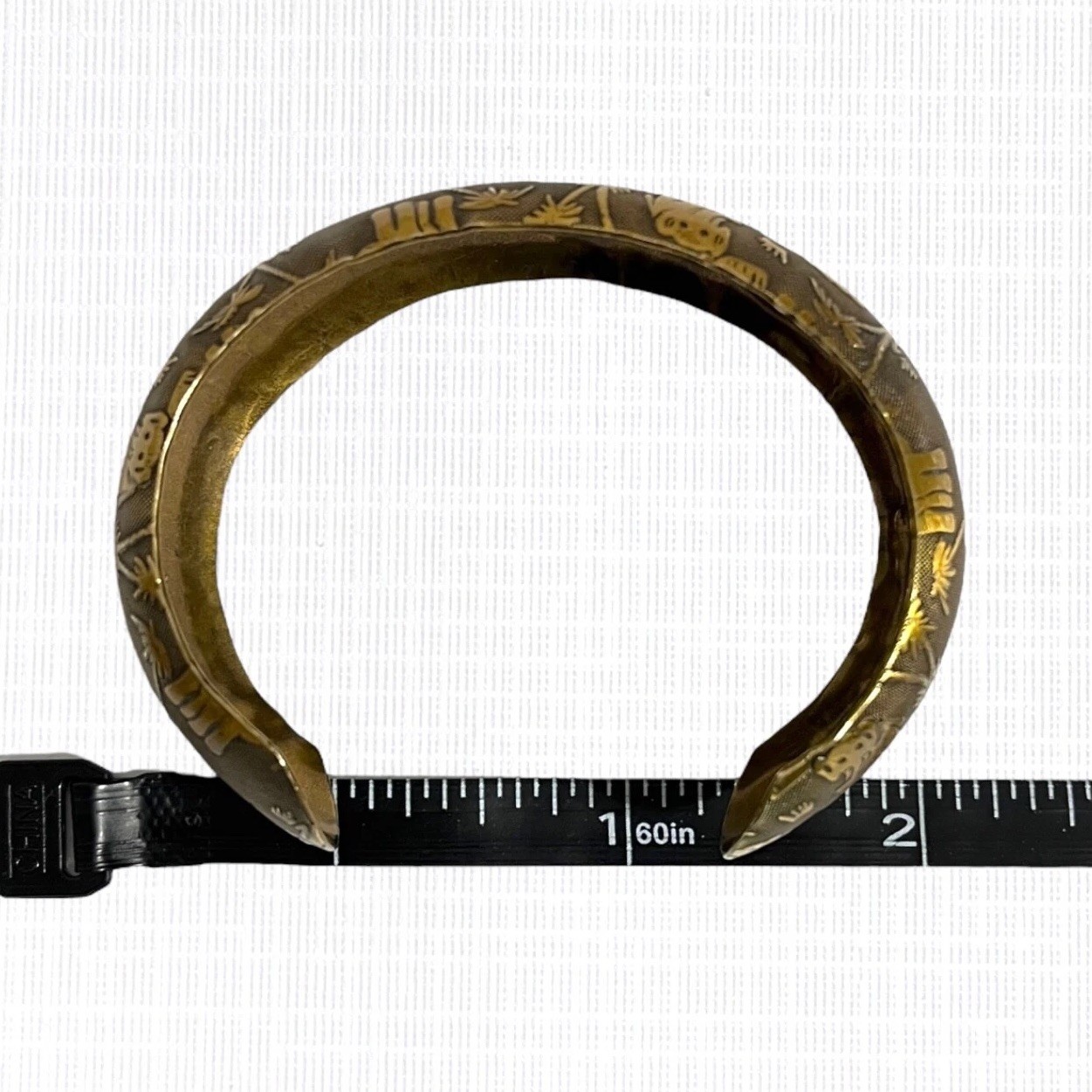 Vintage Bronze Tone Metal Cuff Bracelet Elephant Trees Jungle Safari Adjustable