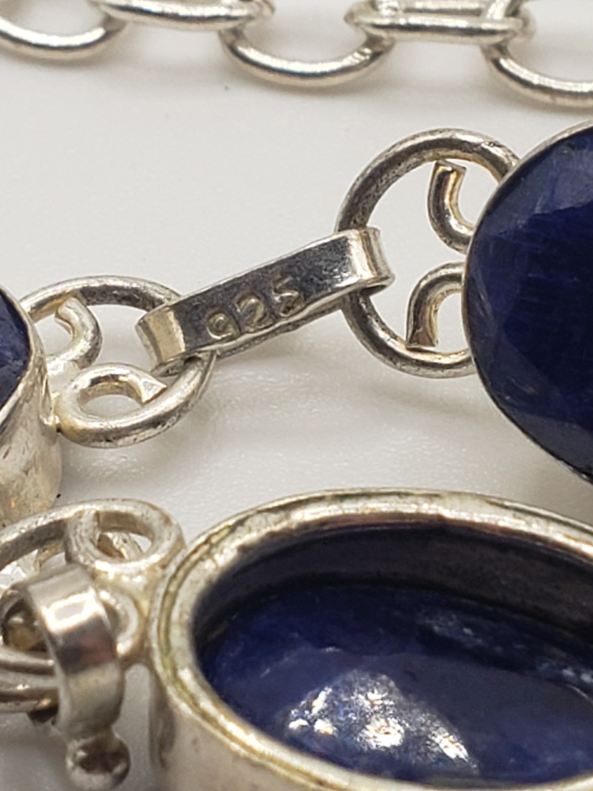 9.25 Deep Blue Faceted Kyanite Gemstone Bezel Setting Hook Clasp Necklace