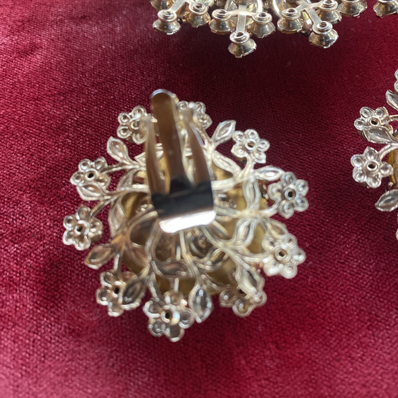 VINTAGE JULIANA DeLizza and Elster Brooch & Earrings Set-Rhinestone-STUNNING