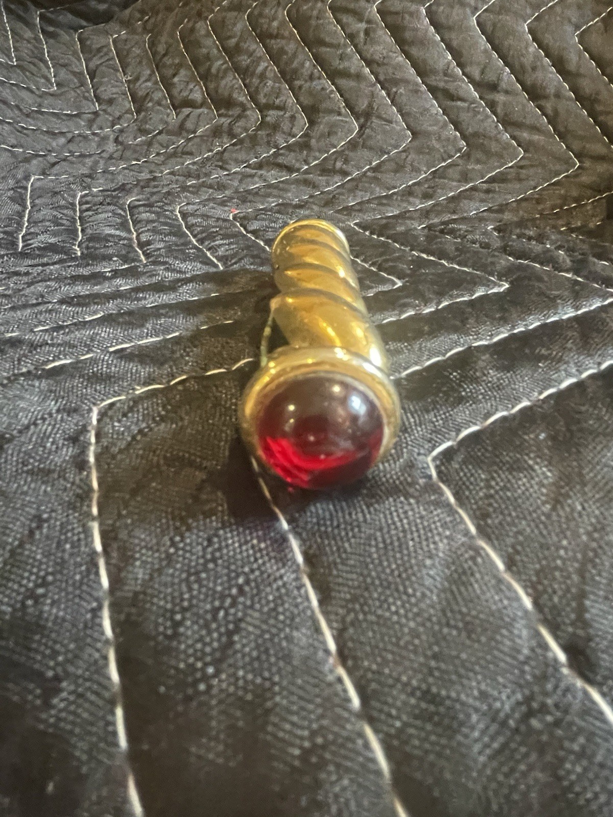 Vintage Red Cabochon Molded Glass Gripoix Gold Tone Bar Brooch Pin Jewelry